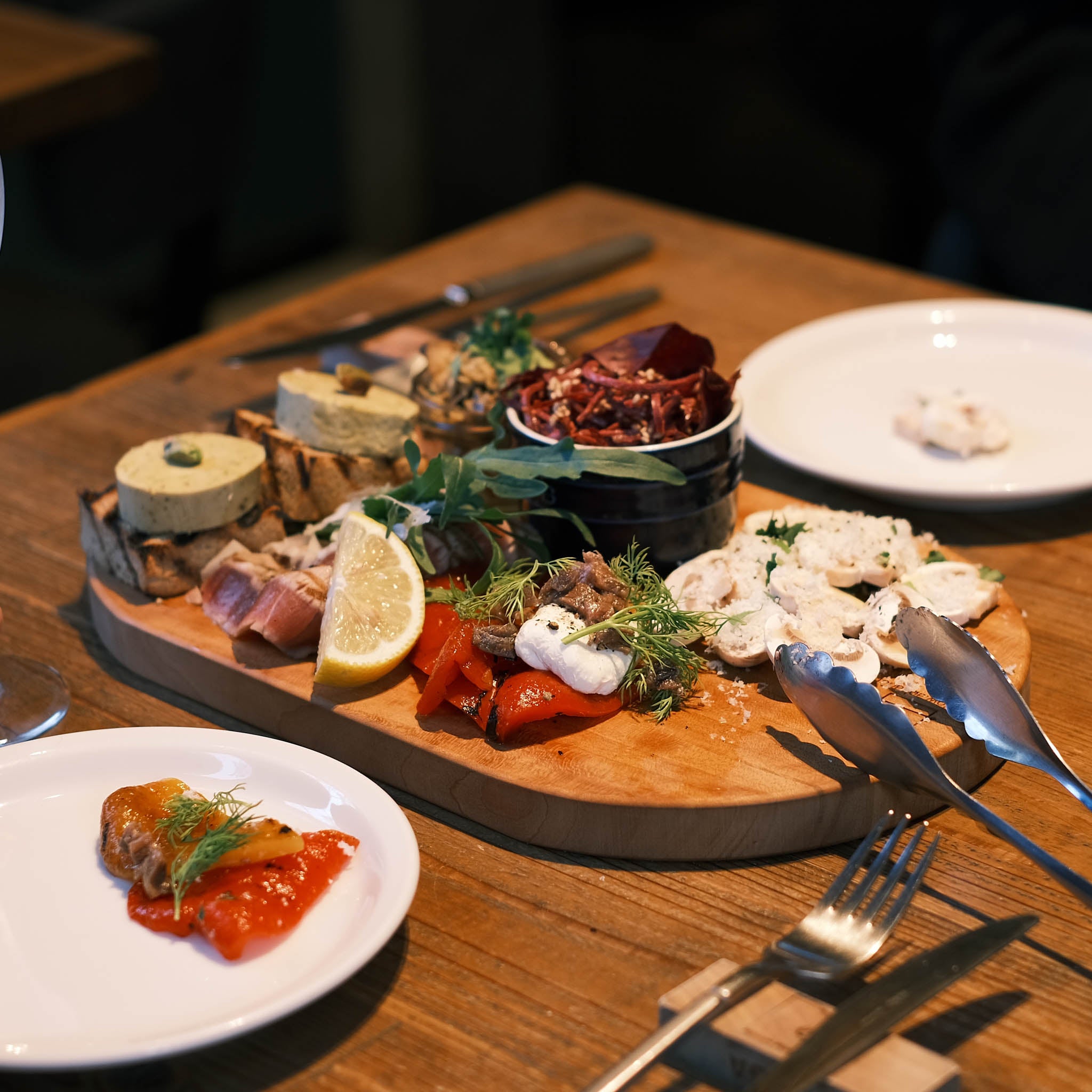 カッティングボード | 国産木 山桜 | 330×200×20mm | KINARI