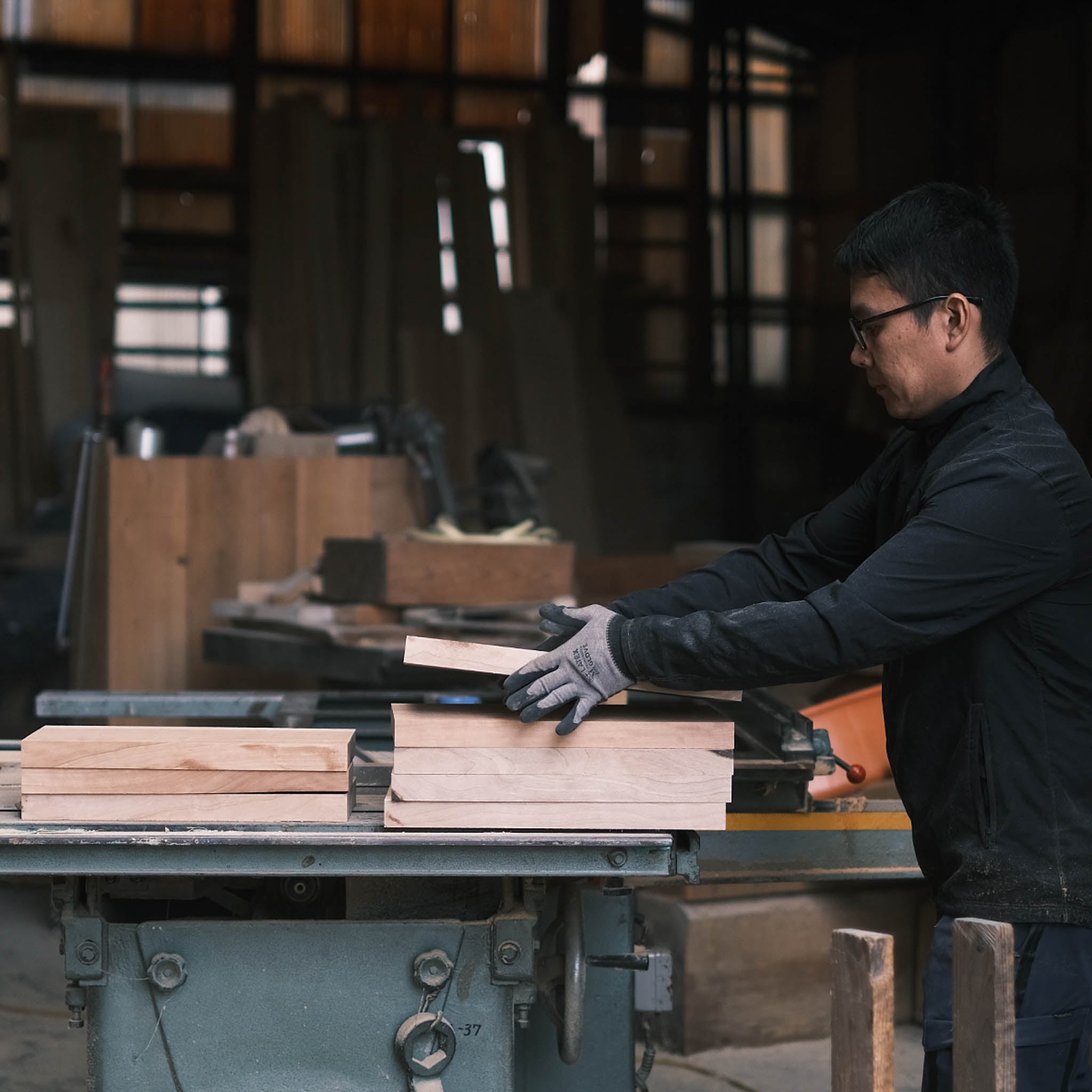 カッティングボード | 国産木 山桜 | 330×200×20ｍｍ | KINARI