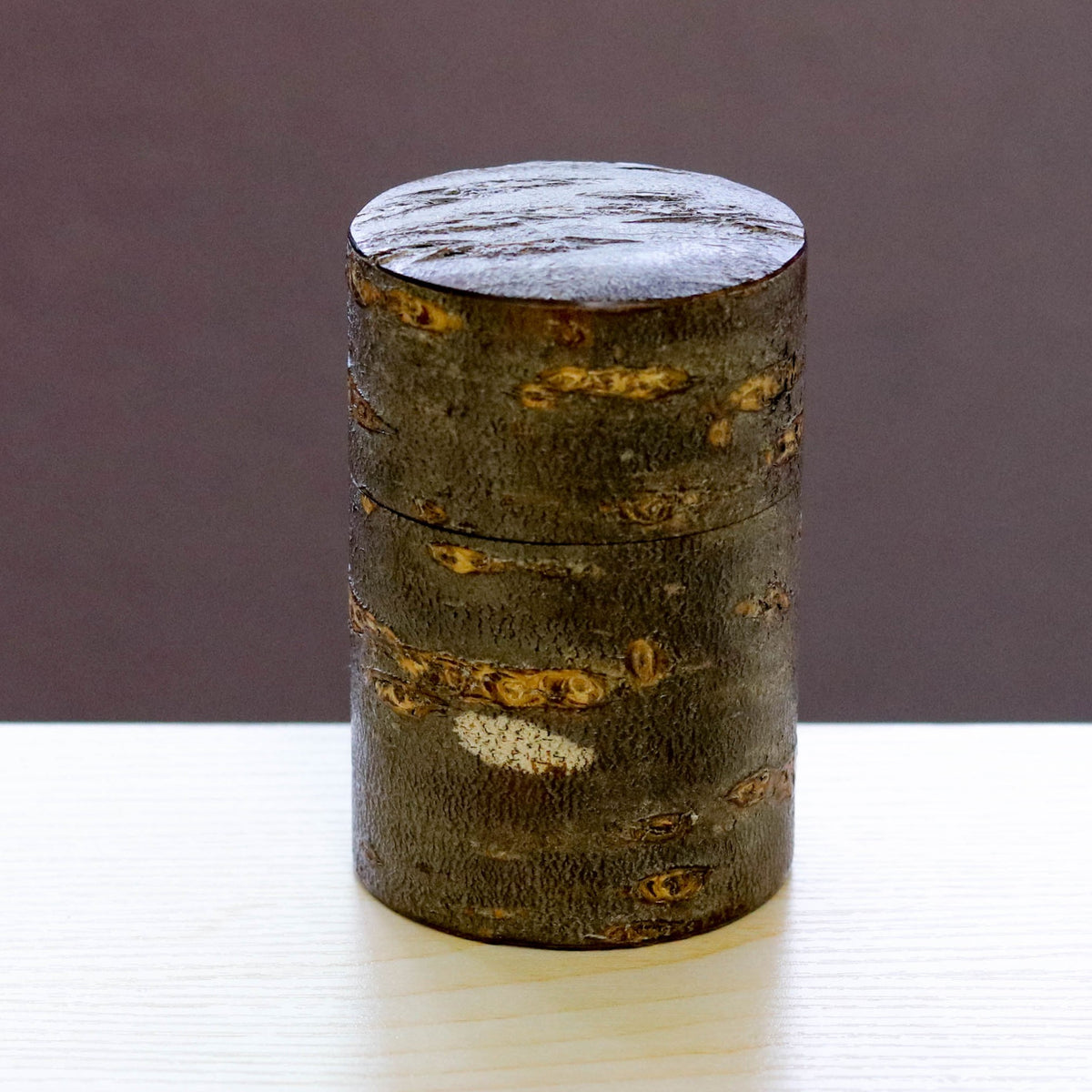 故荒川慶一氏の作樺細工伝統工芸品総皮茶筒茶入れ国産品