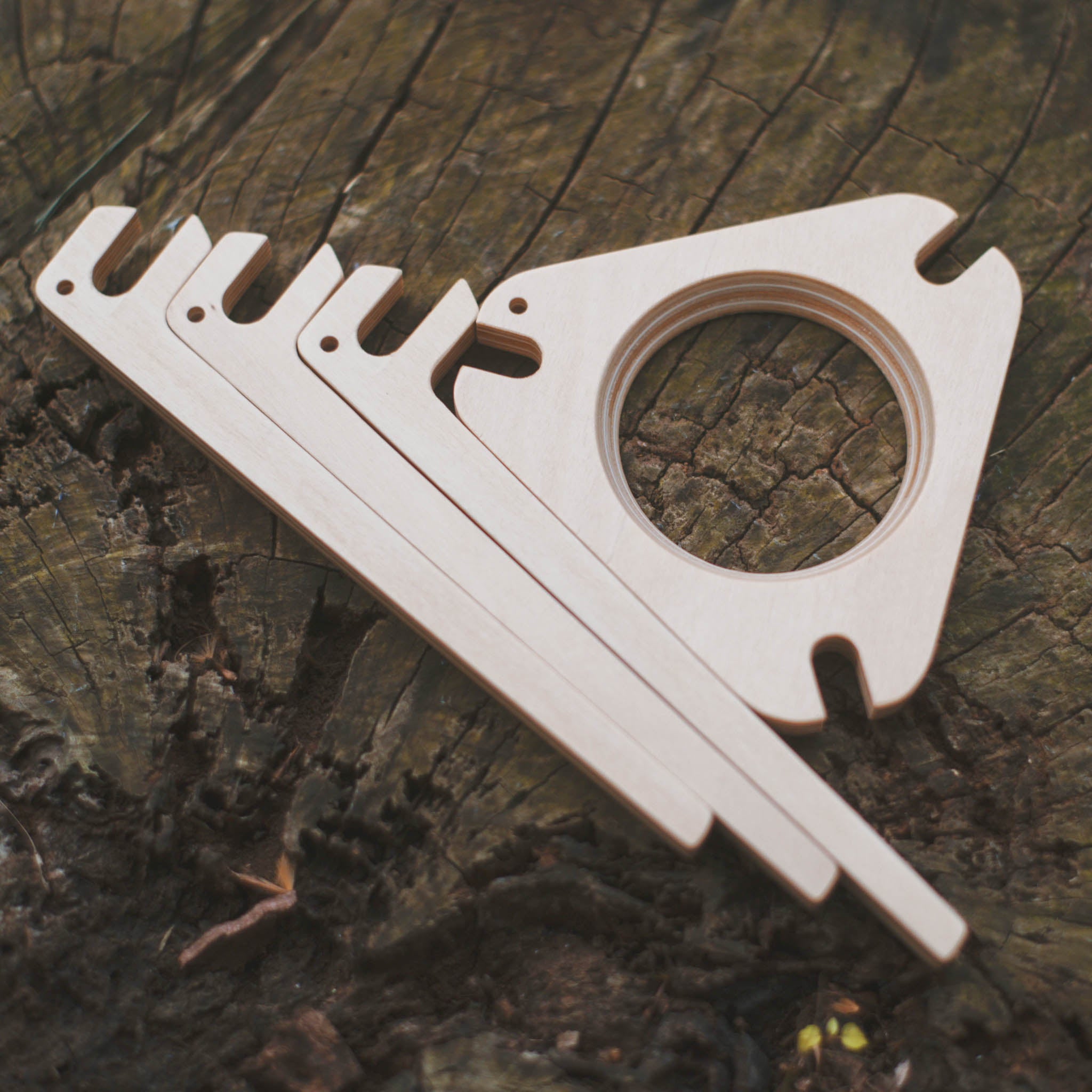 木工品 コーヒードリップ | tripod coffee dripper stand | snow white | PLYWOOD laboratory