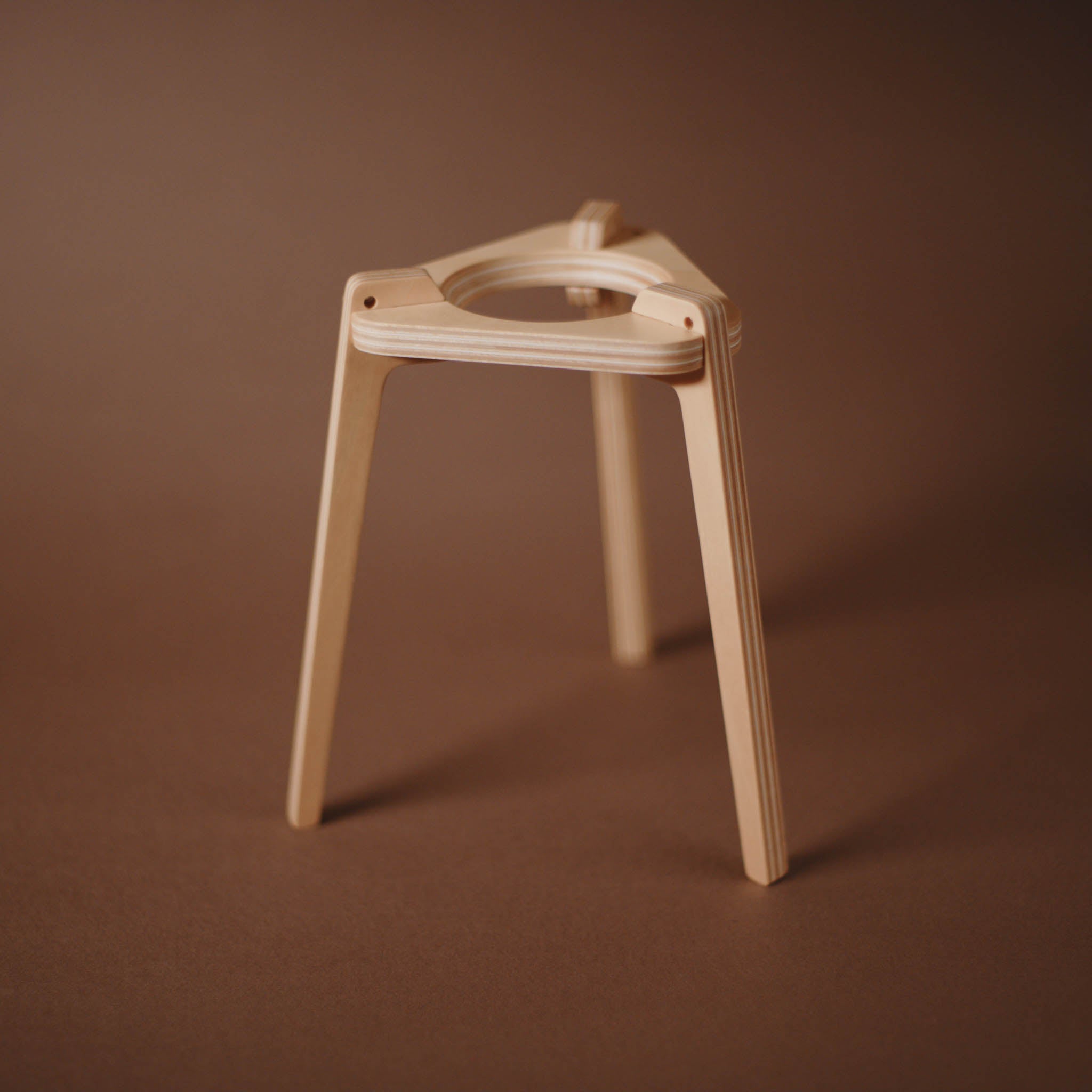 木工品 コーヒードリップ | tripod coffee dripper stand | snow white | PLYWOOD laboratory
