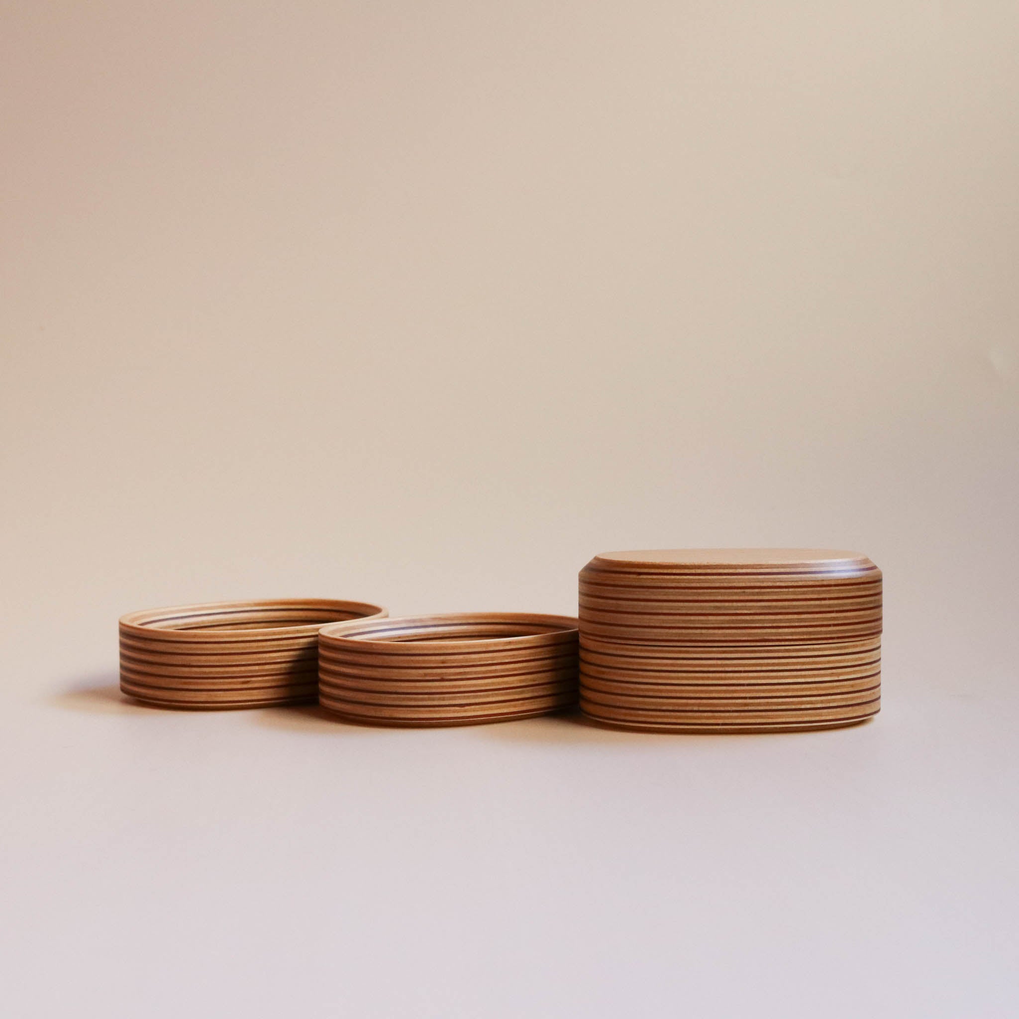 木工品 トレー | tower - oval | bordeaux | PLYWOOD laboratory