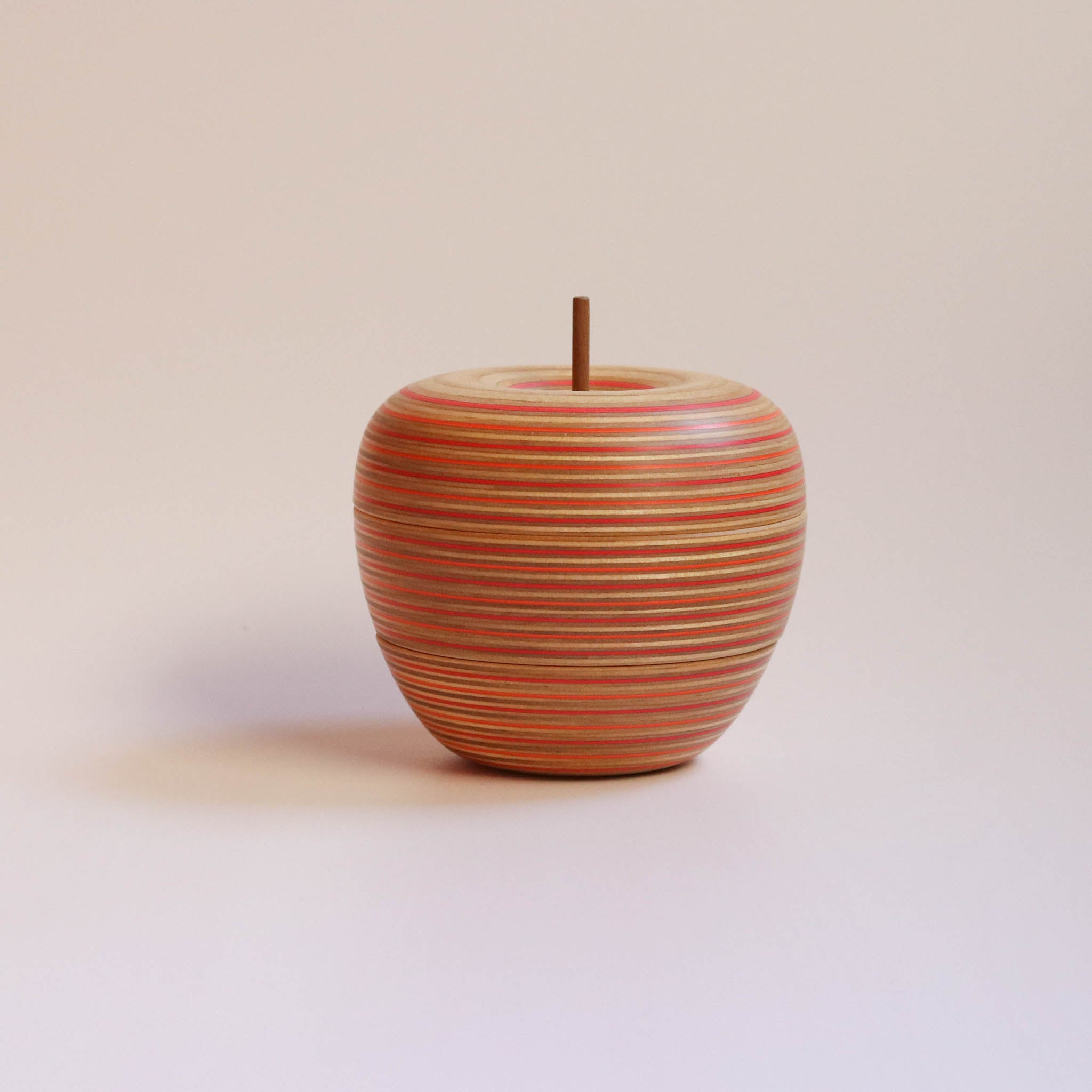 木工品 カードホルダー | ringo 2 | red-orange | PLYWOOD laboratory