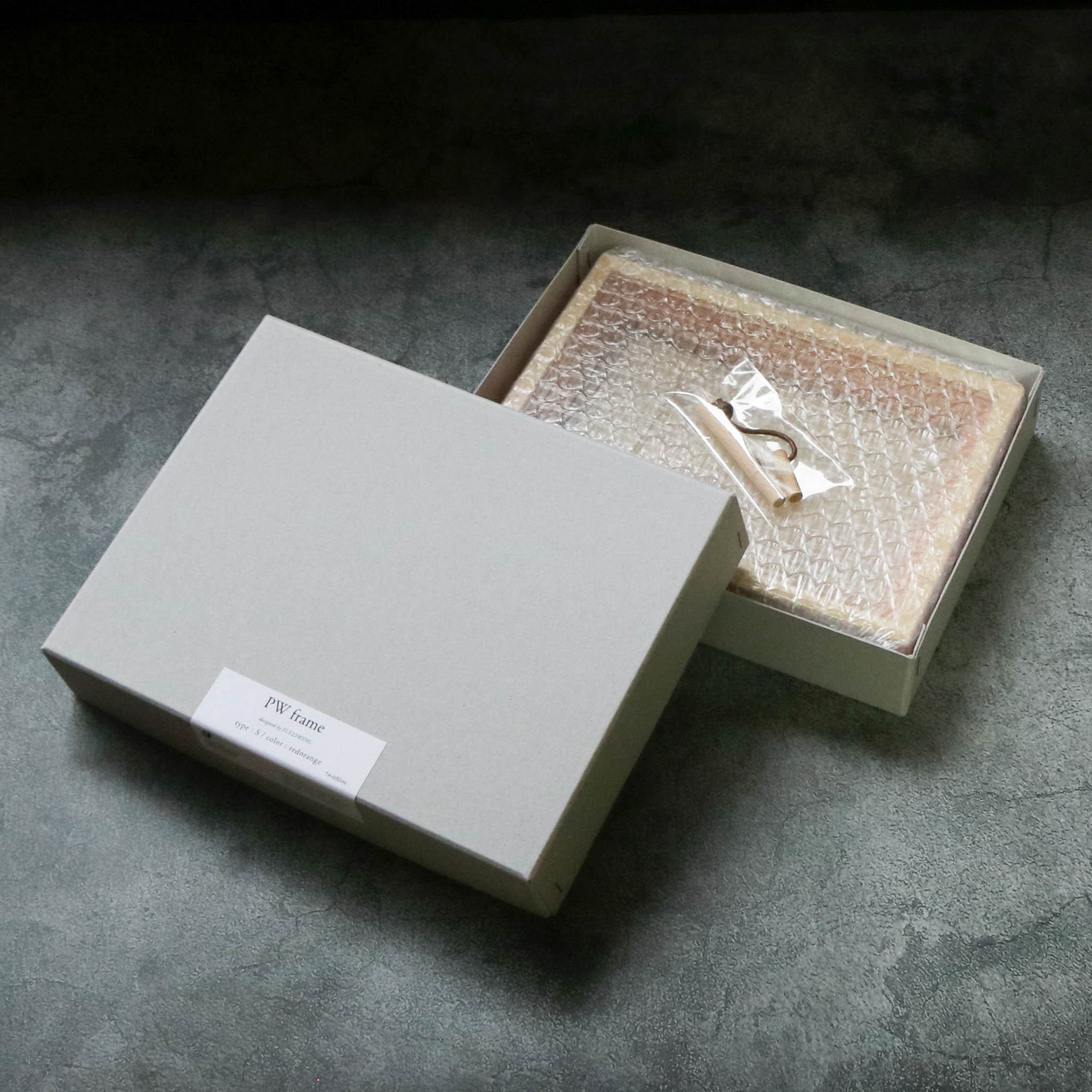 木工品 フォトフレーム | PW frame  S2 | red-orange | PLYWOOD laboratory