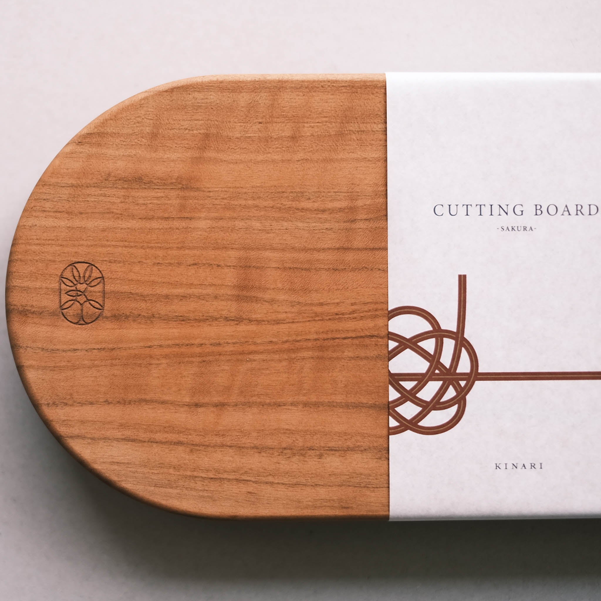 カッティングボード | 国産木 山桜 | 320×140×20ｍｍ | KINARI