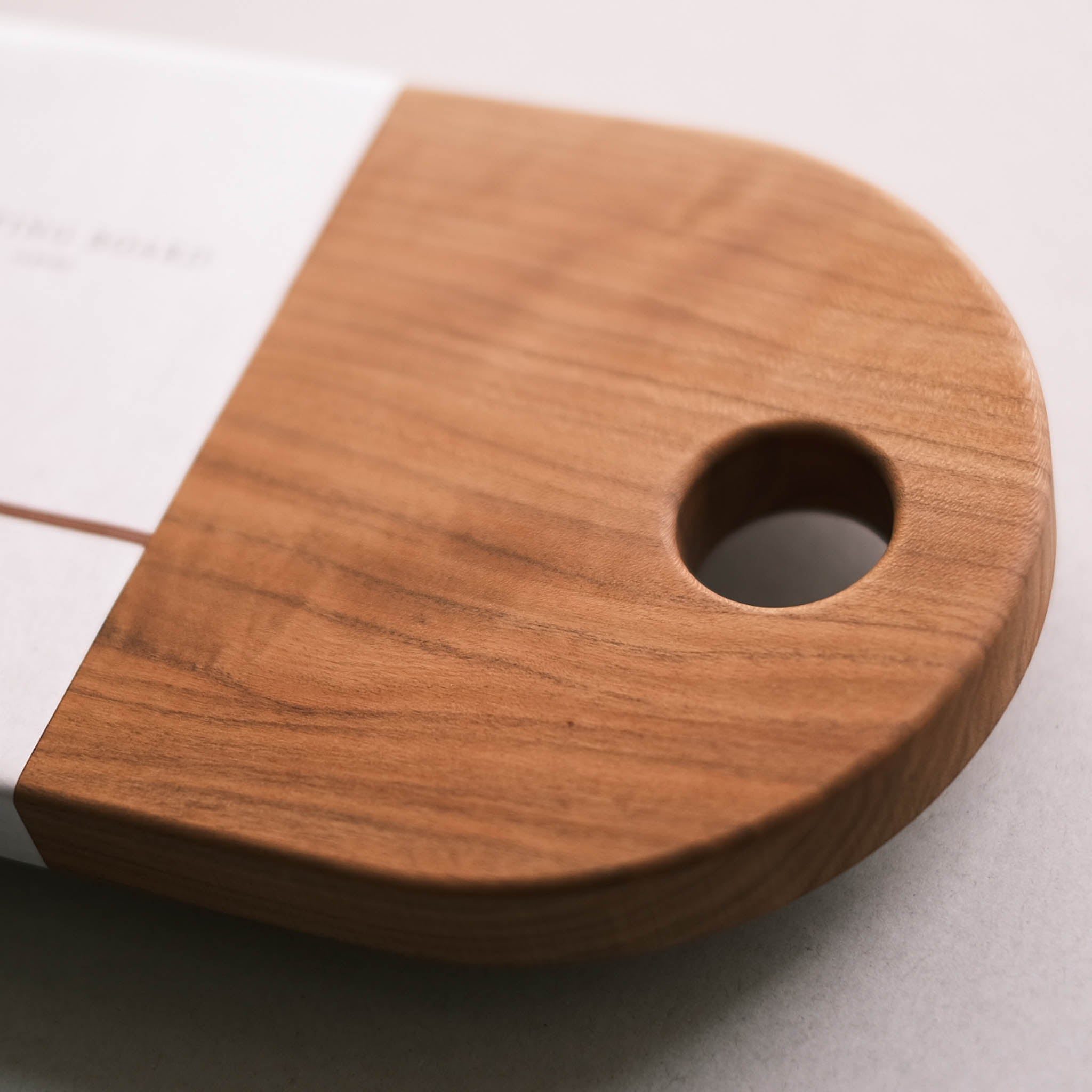 カッティングボード | 国産木 山桜 | 320×140×20ｍｍ | KINARI