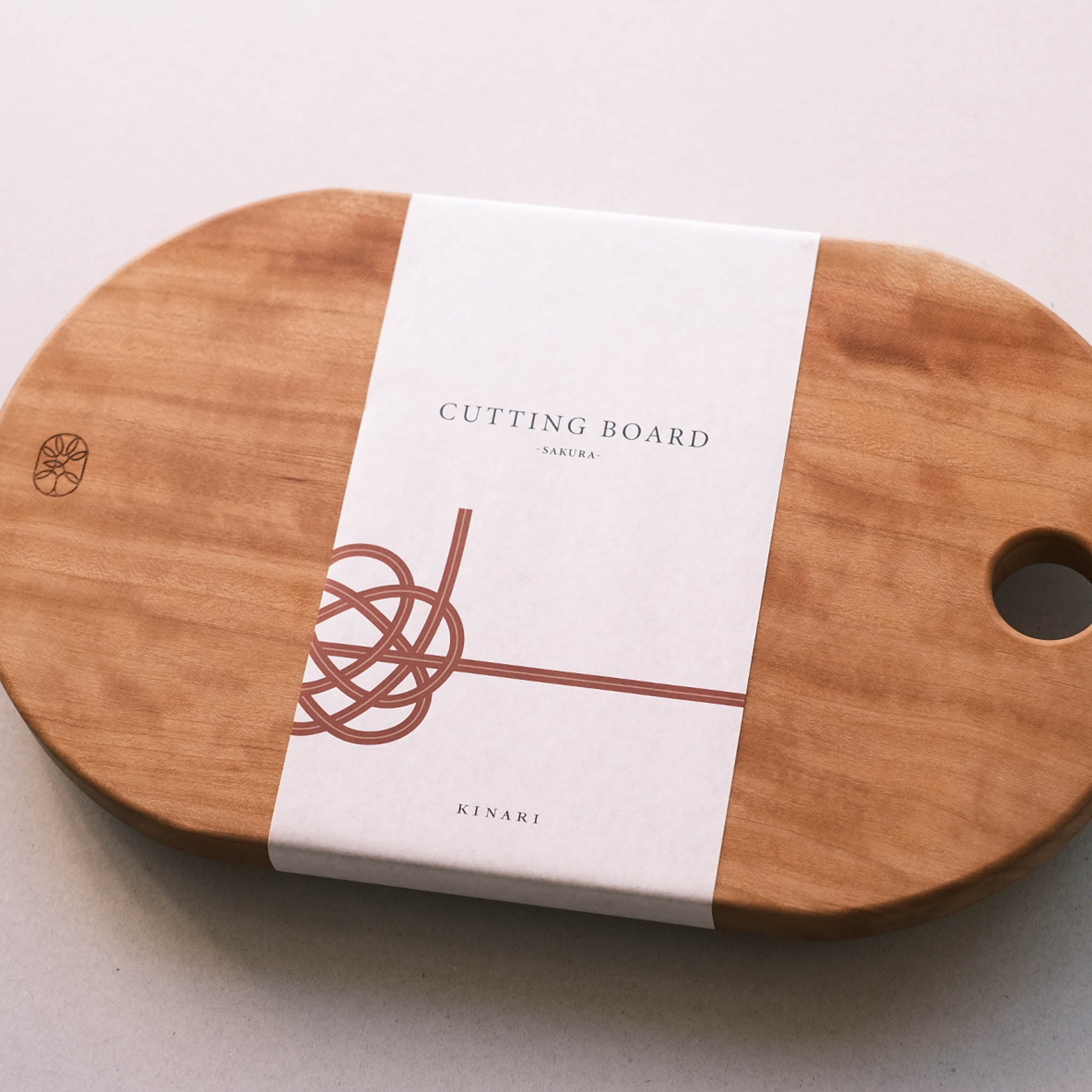 カッティングボード | 国産木 山桜 | 330×200×20ｍｍ | KINARI