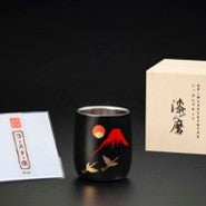 山中塗 カップ | 漆磨 | 赤富士に鶴 2重ロックダルマカップ | ウチキ