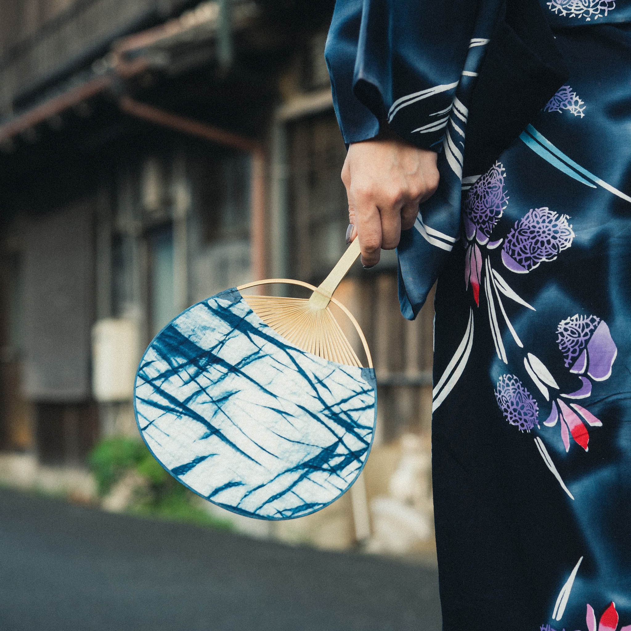 丸亀うちわ | 藍染 | しじら織り 筒染め | うちわ屋 涼