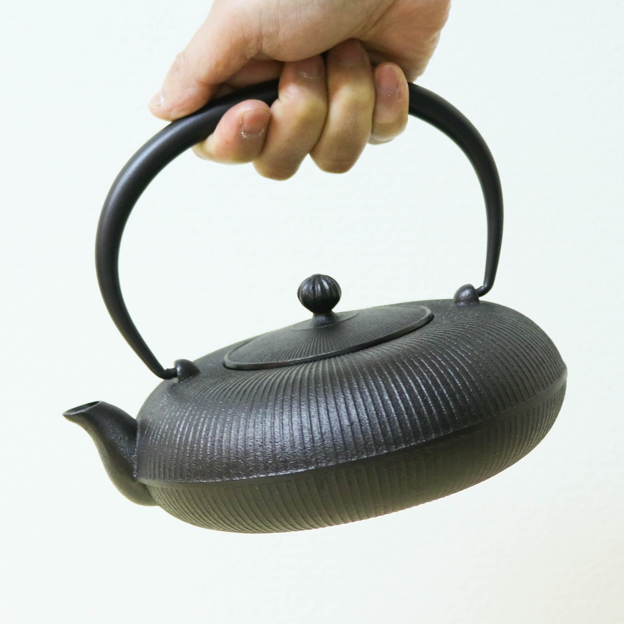 南部鉄器 鉄瓶 急須 | 立目 0.8L | 黒 | 及富