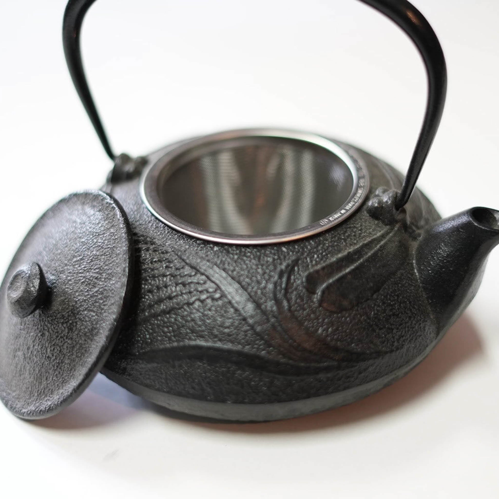 南部鉄器 鉄瓶 | 蜻蛉 0.5L | 黒 | 及富