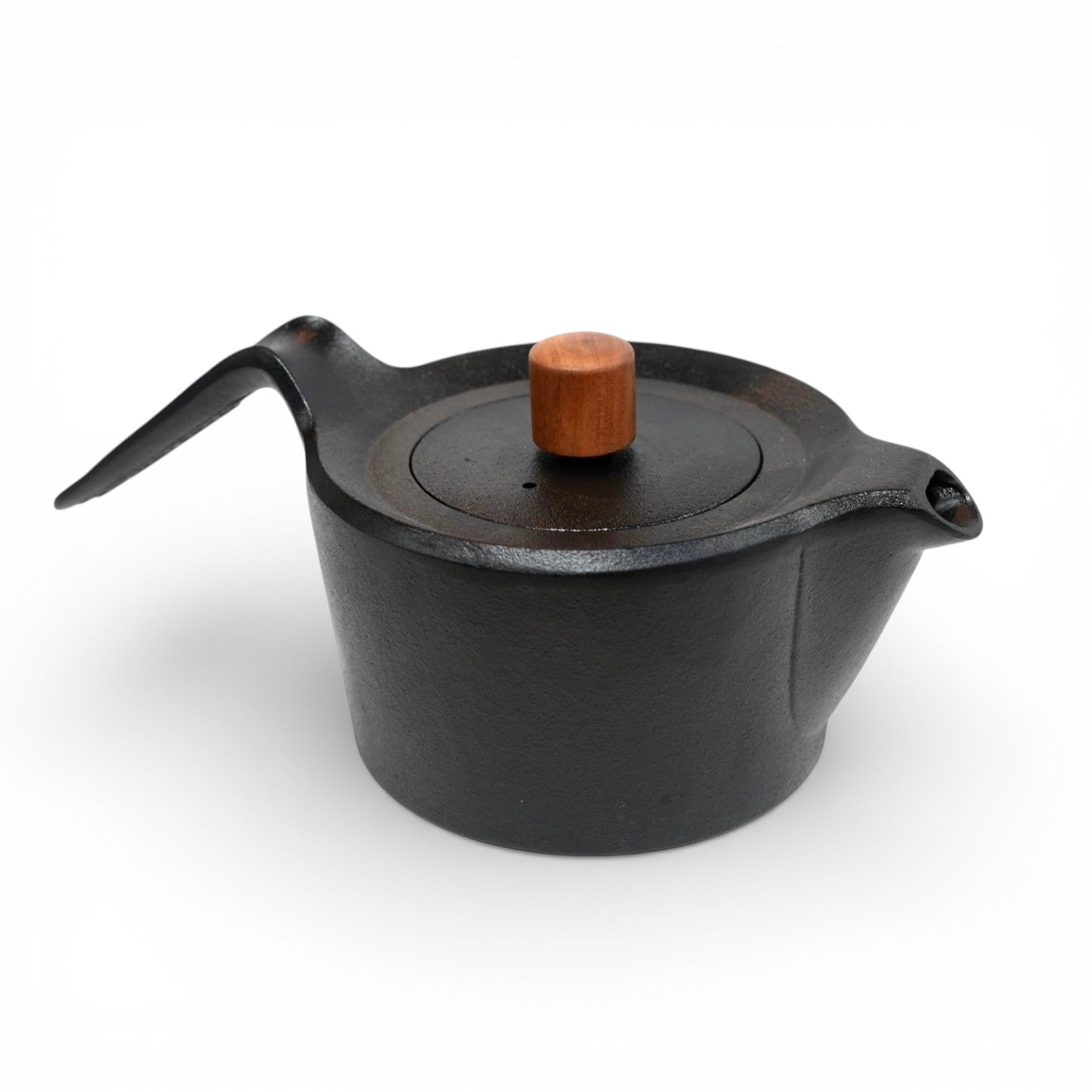 南部鉄器 鉄瓶 | スワローポット 0.6L | 黒 | 及富