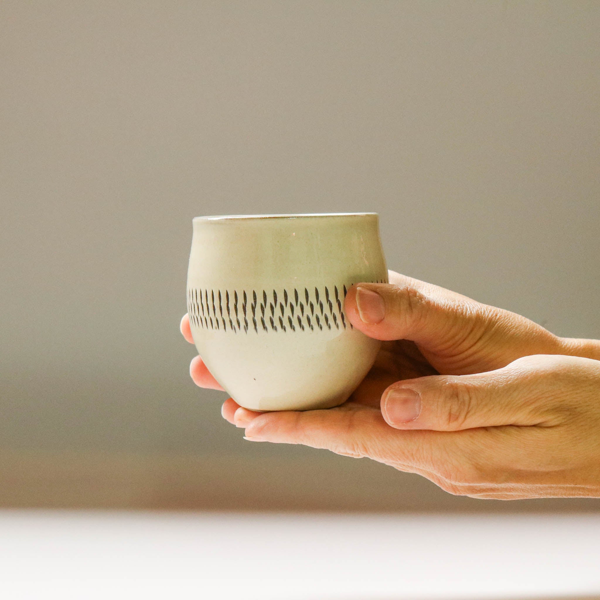 小鹿田焼 | 湯呑 | 白とび | 小袋定雄窯