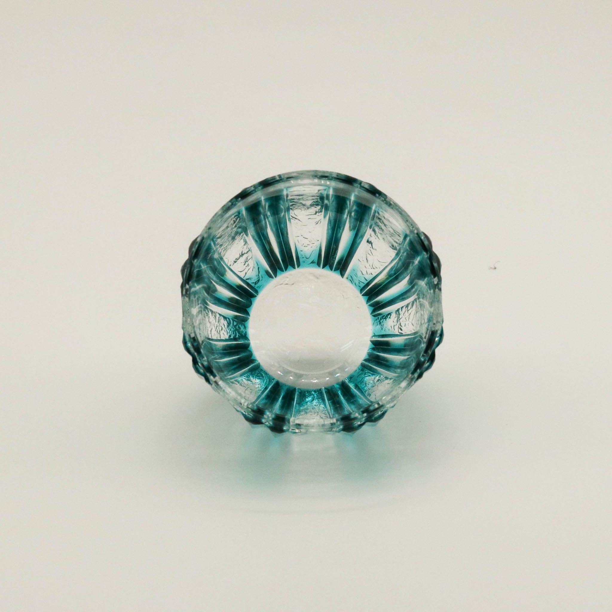 薩摩切子 にかわ猪口 | 緑 | 薩摩びーどろ工芸