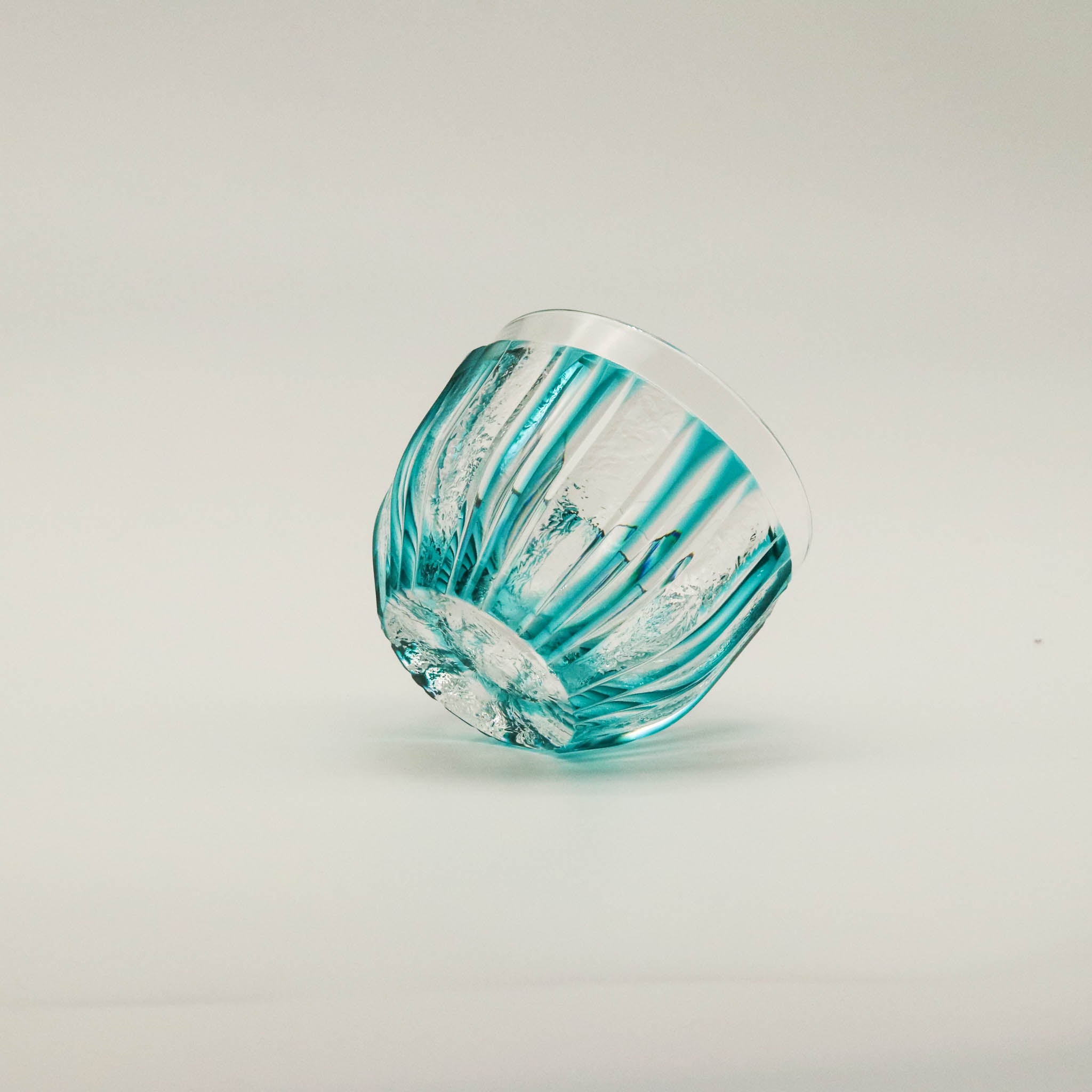 薩摩切子 にかわ猪口 | 緑 | 薩摩びーどろ工芸