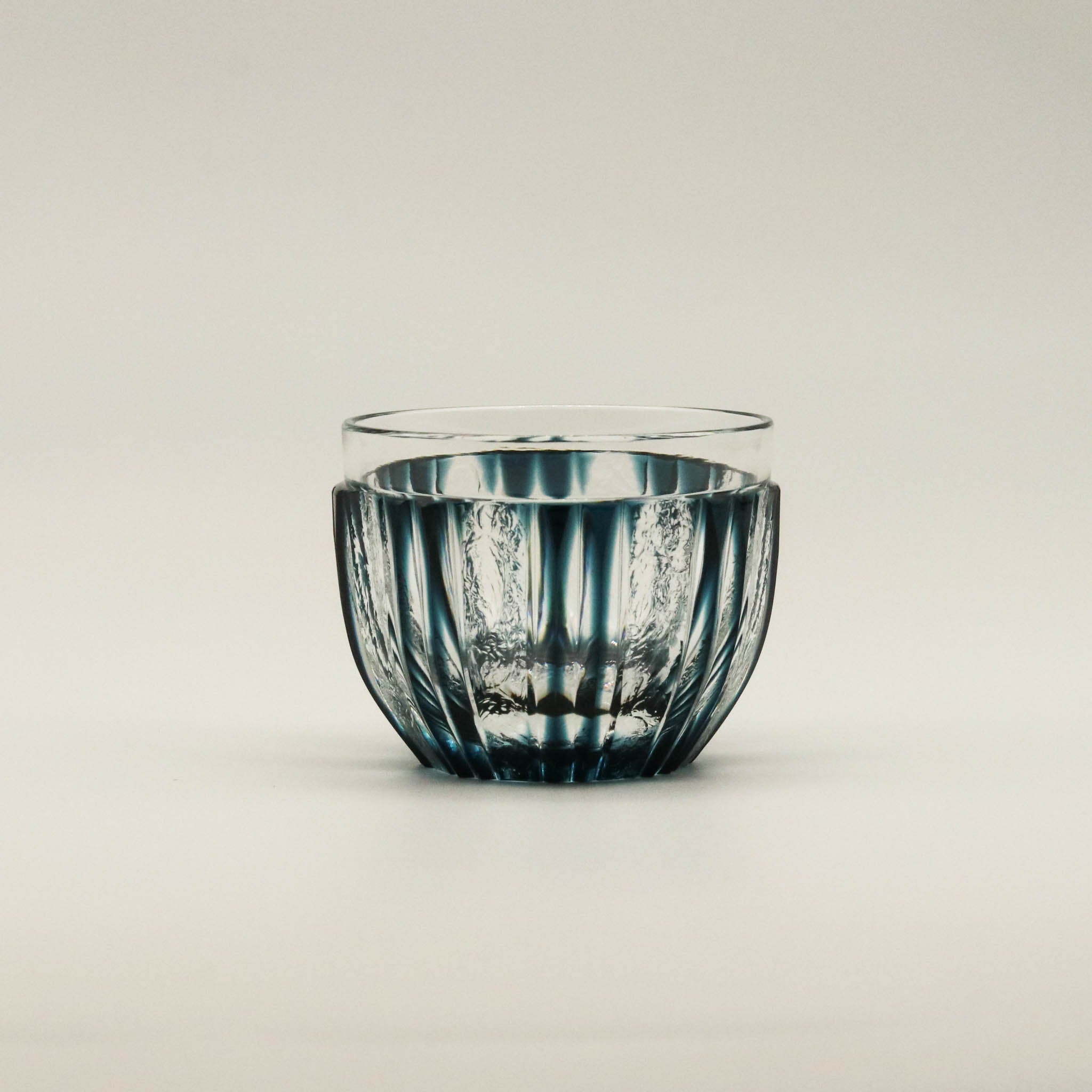 薩摩切子 にかわ猪口 | 藍 | 薩摩びーどろ工芸