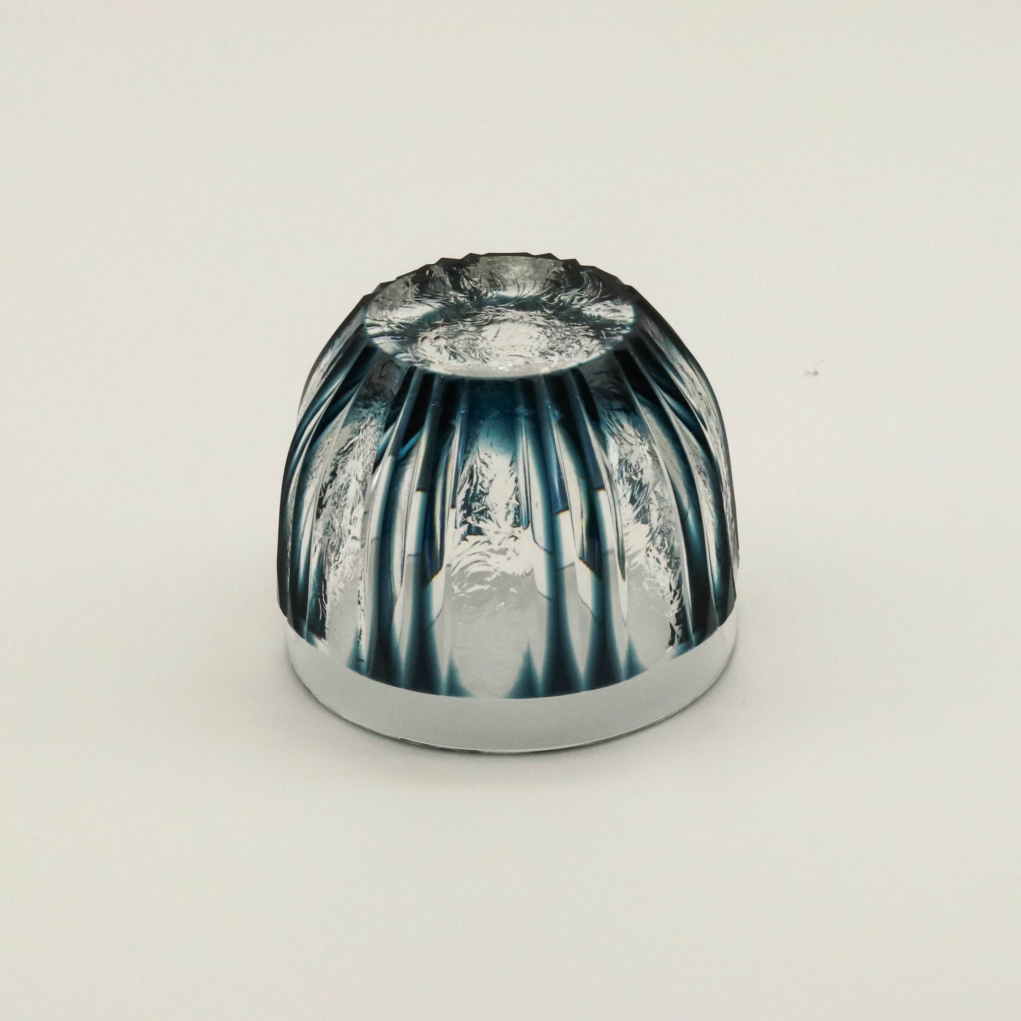 薩摩切子 にかわ猪口 | 藍 | 薩摩びーどろ工芸