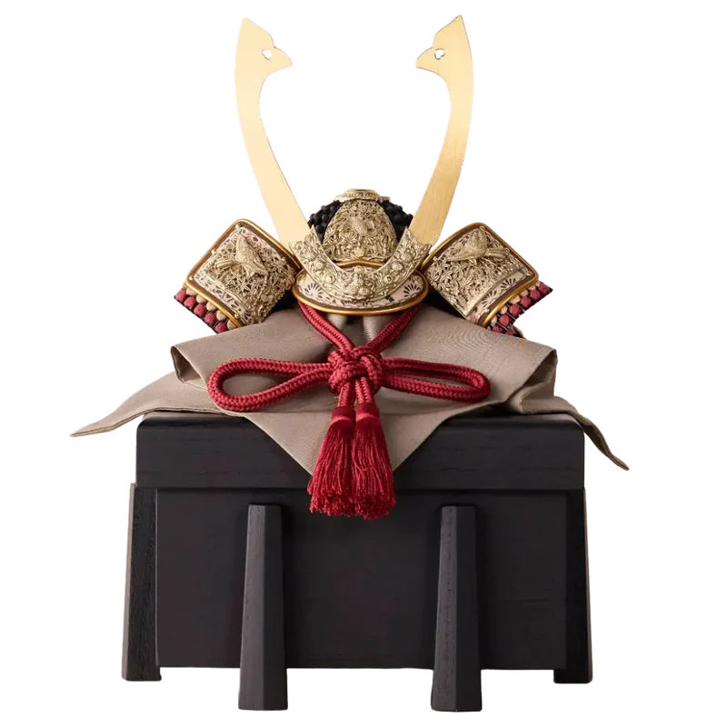 兜飾り | 奉納 | 無双雀 紅梅糸威 1/5スケール | 鈴甲子 雄山【26/1/6以降順次配送】