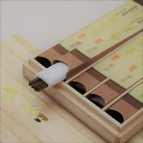 堺線香 | 特撰五種詰合せ 桐箱 | 伽羅の香り | 梅栄堂