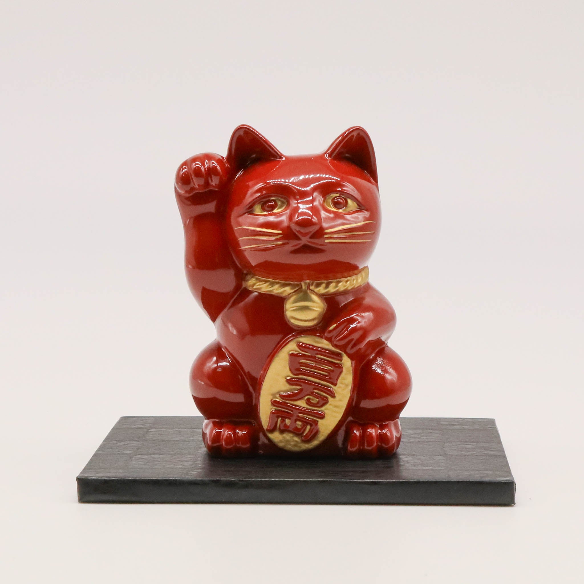 高岡銅器 | 招き猫 | 赤漆・金蒔絵仕上げ | 銀雅堂