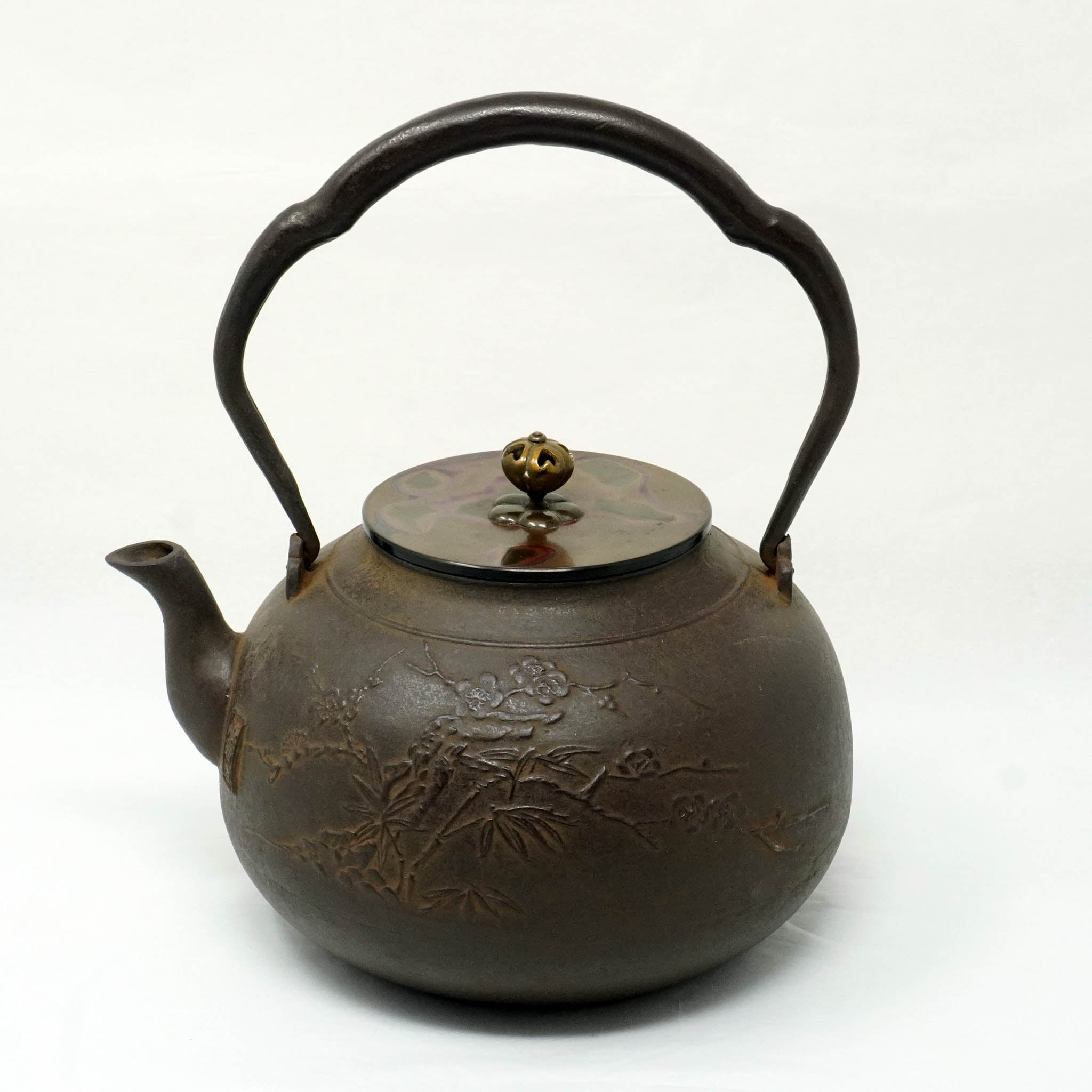 高岡銅器 鉄瓶 | 松竹梅文 | 般若鋳造所