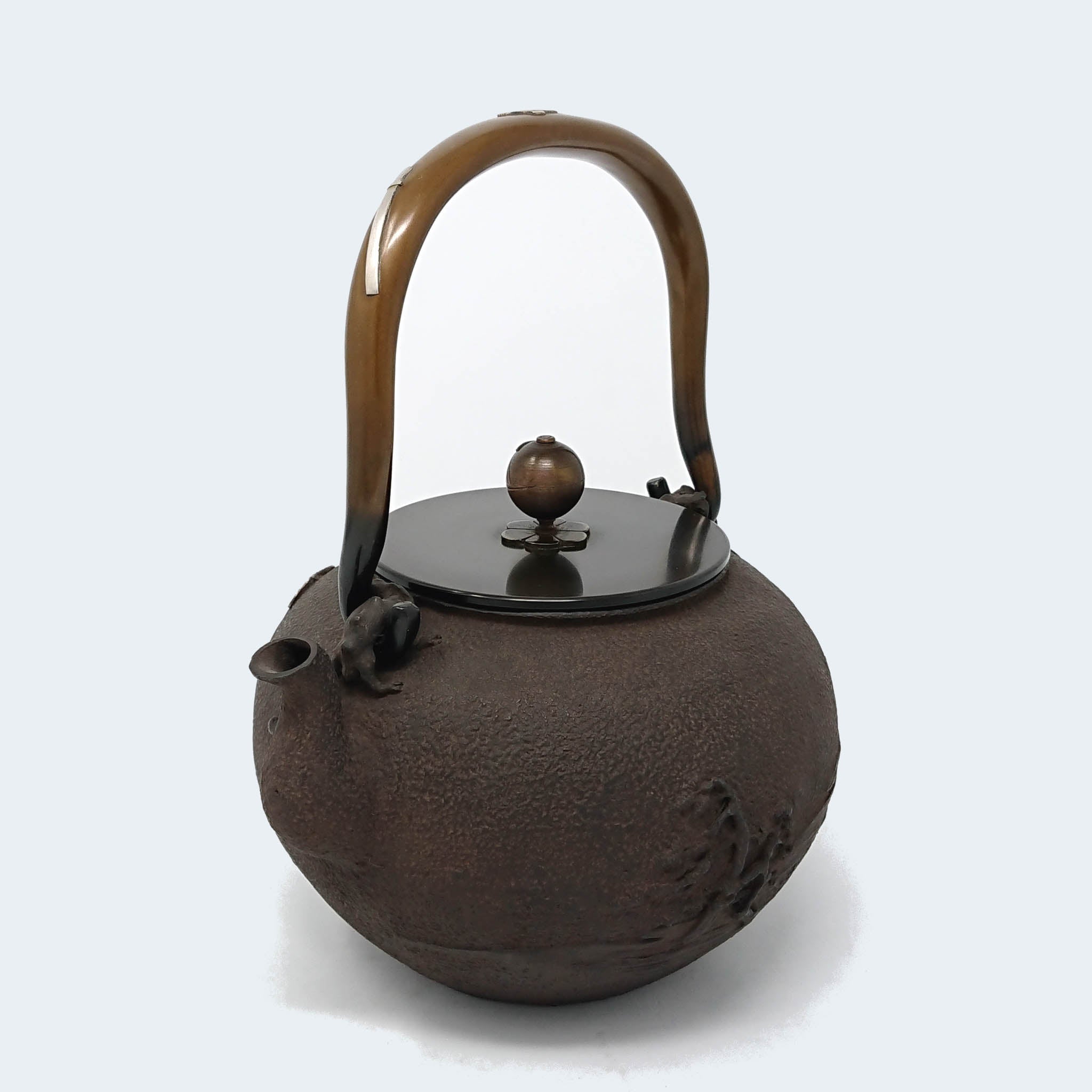 高岡銅器 鉄瓶 | 富士浜松図 | 般若鋳造所