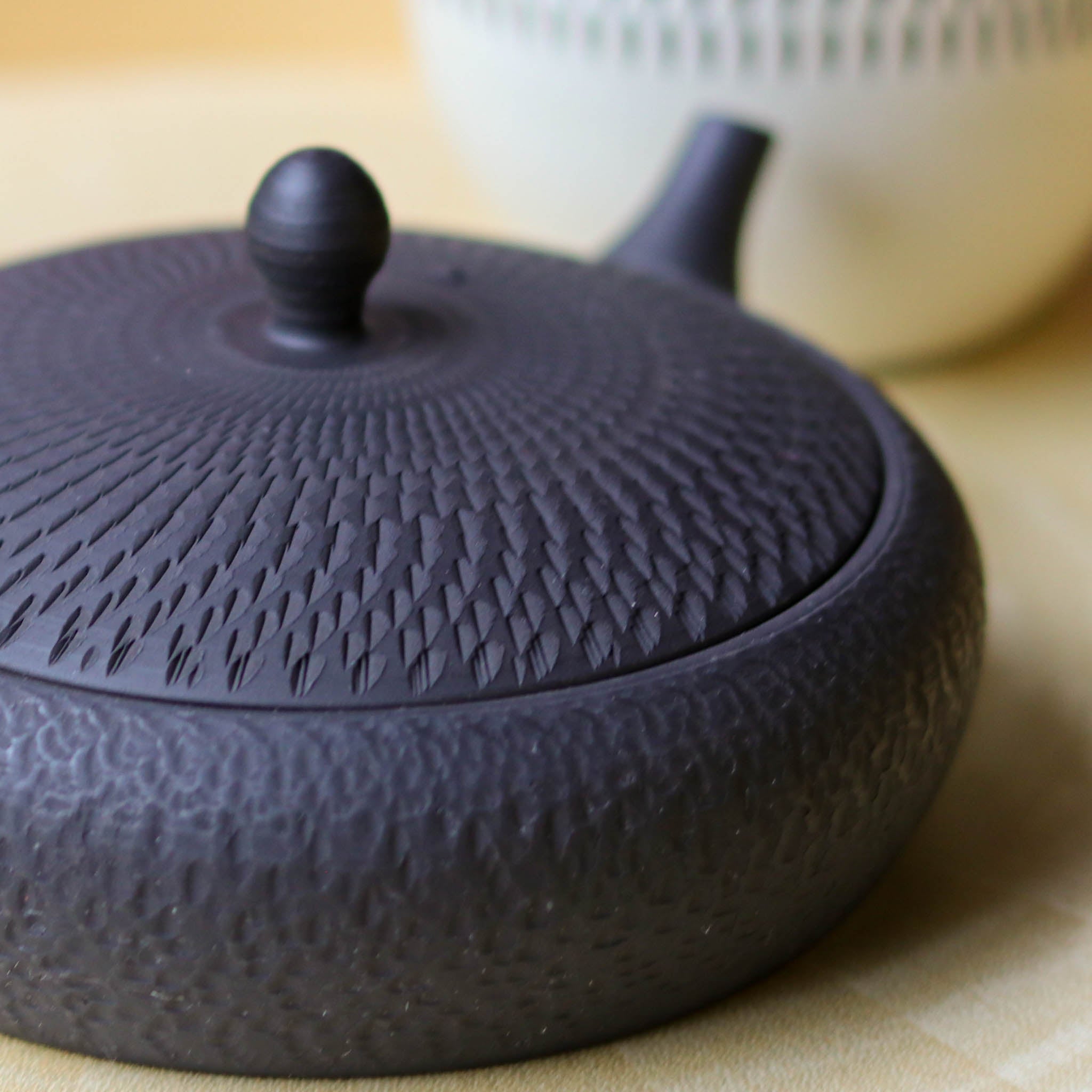 金属製 急須　凹凸デザイン TEA POT dim｜【公式通販】藤田金属