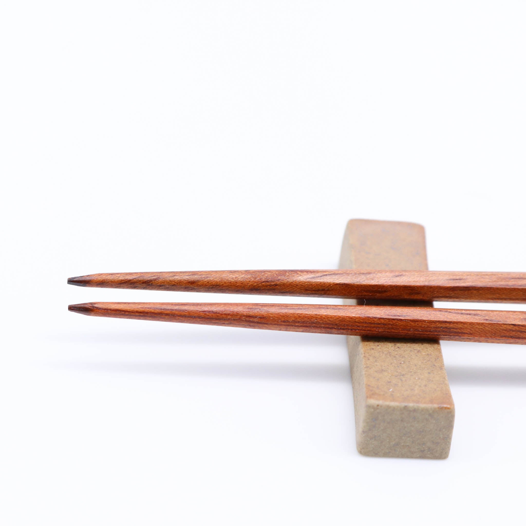 若狭塗 ペア箸 | サティーネ 七角 桐箱入り | 拭漆 | マツ勘