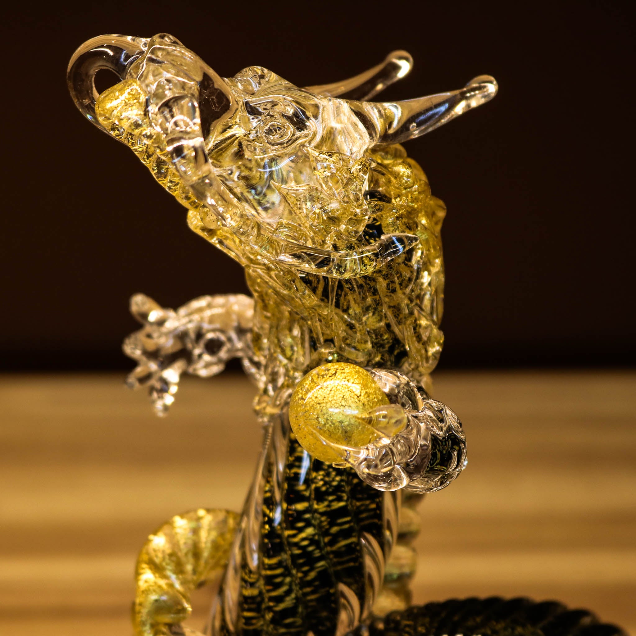 綾ガラス 置物 | 金竜 | 黒 | グラスアート黒木