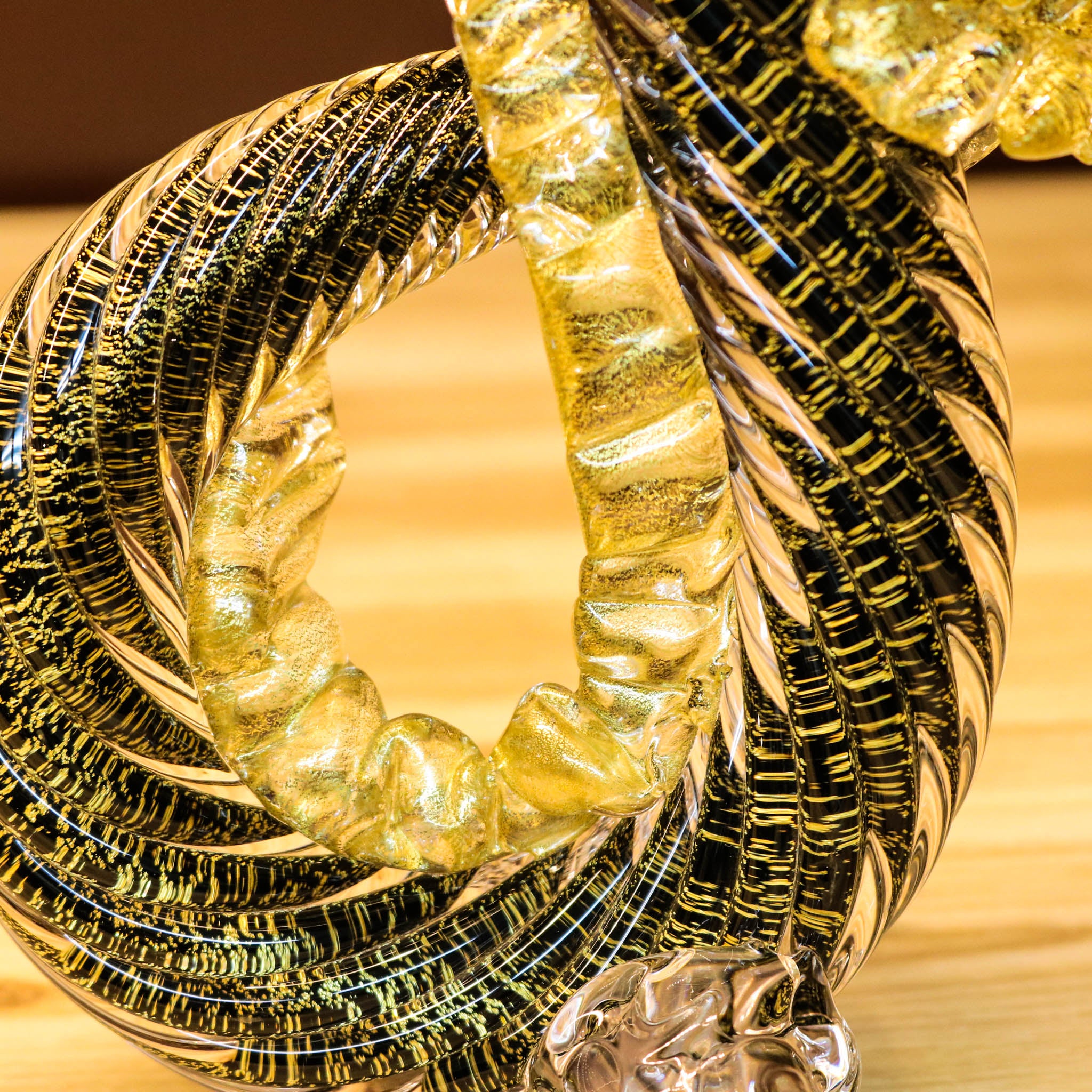 綾ガラス 置物 | 金竜 | 黒 | グラスアート黒木