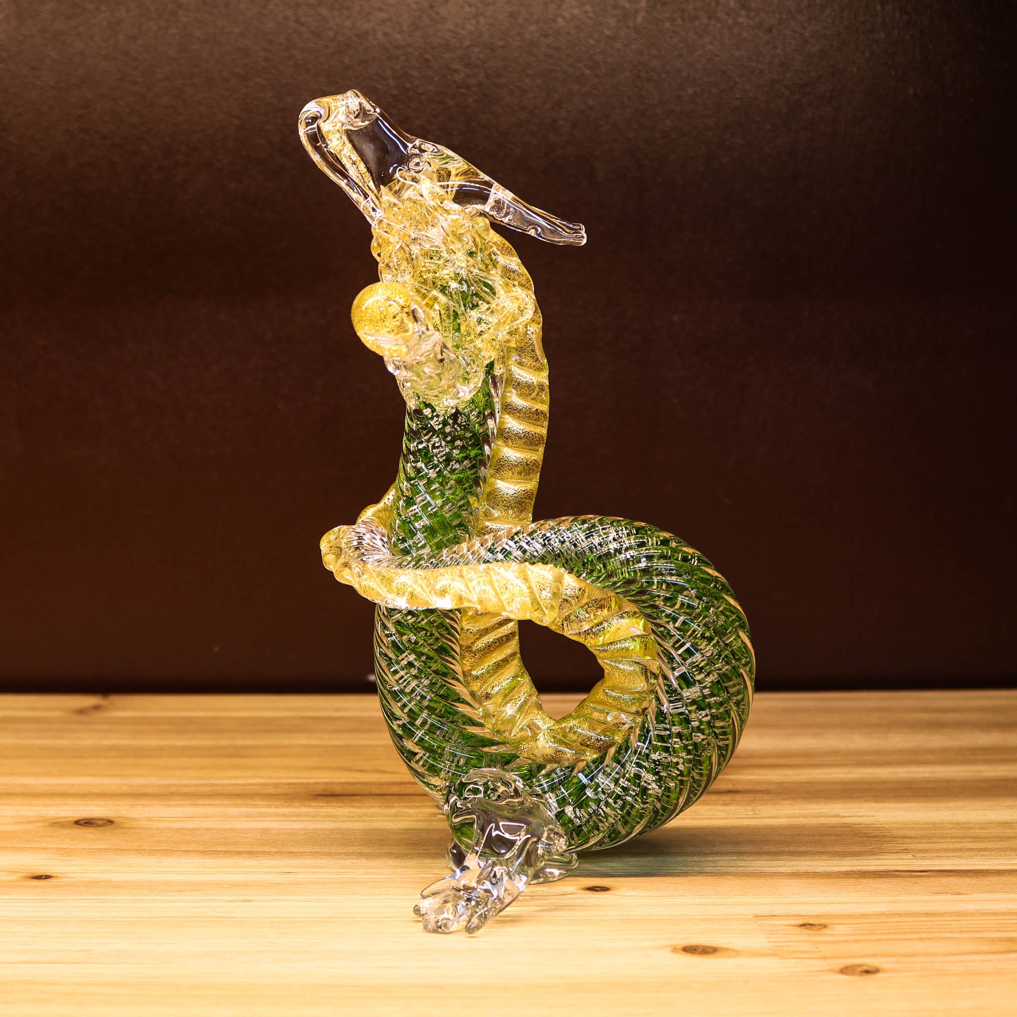 綾ガラス 置物 | 金竜 | 若草 | グラスアート黒木