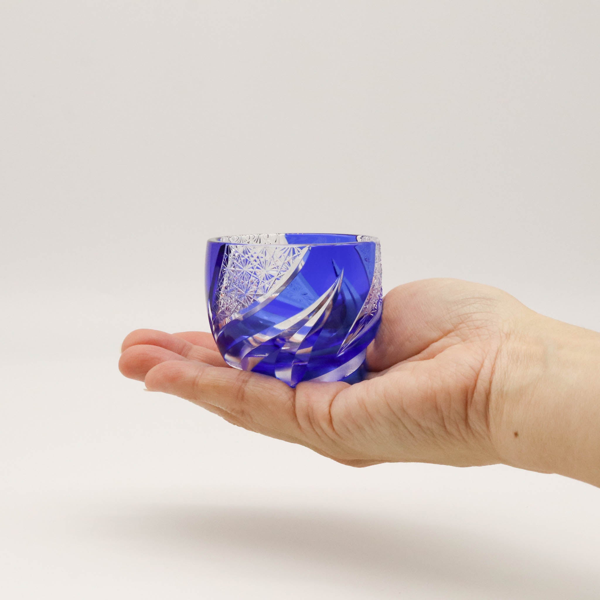 江戸切子 ぐい呑み |  homura 焔 | 瑠璃 | haku硝子