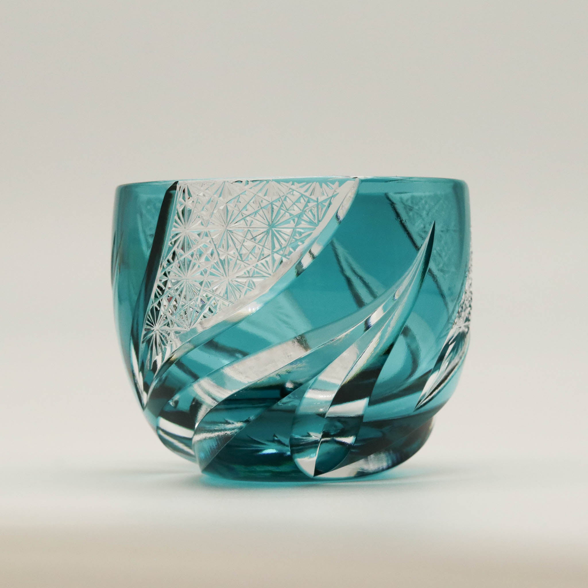 江戸切子 ぐい呑み |  homura 焔 | 緑 | haku硝子