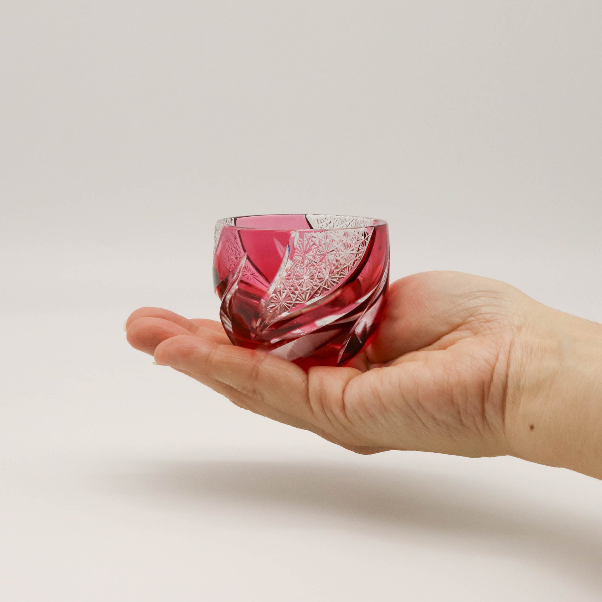 江戸切子 ぐい呑み |  homura 焔 | 金赤 | haku硝子