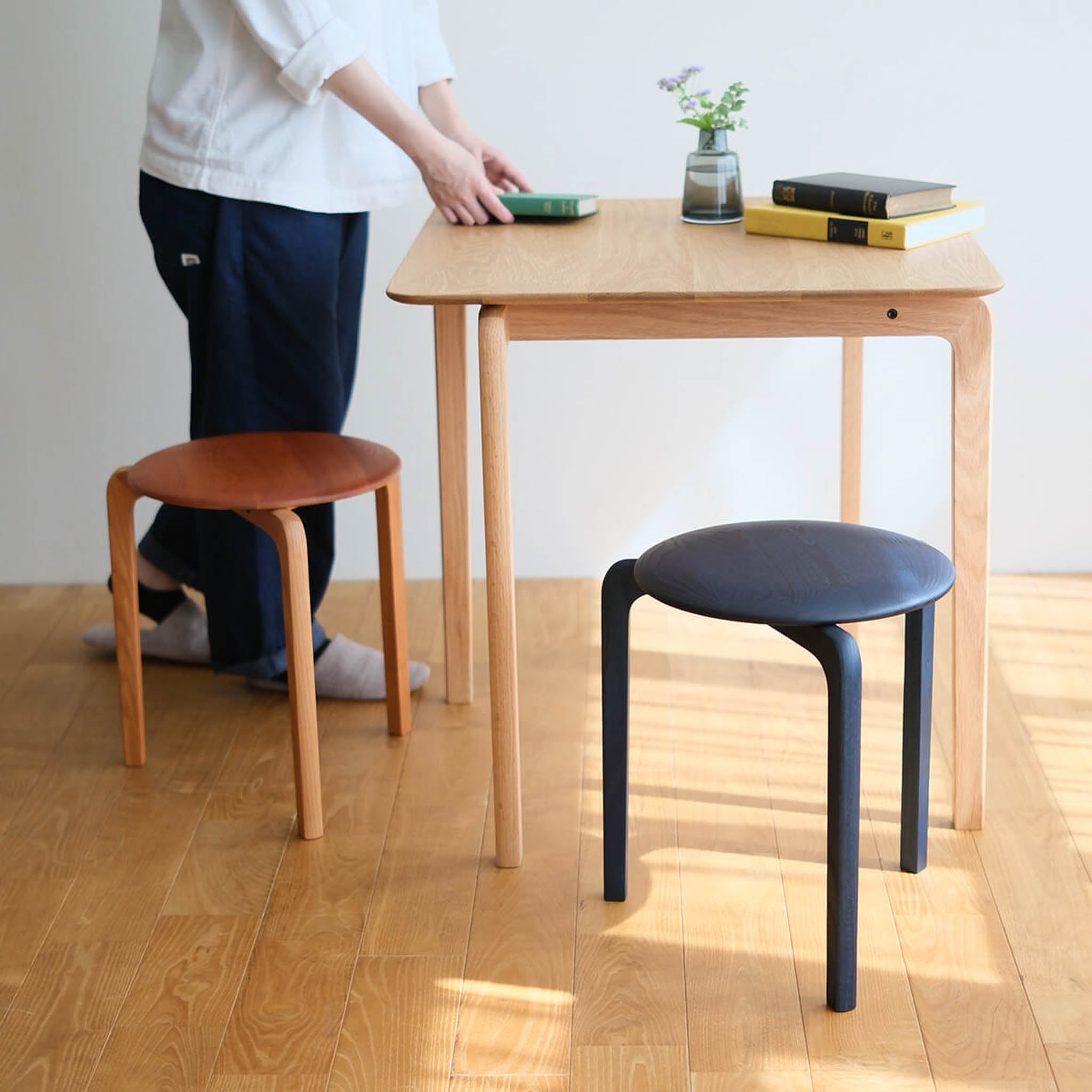 木工家具 スツール | LISCIO Stool | 藍染 | DENTO