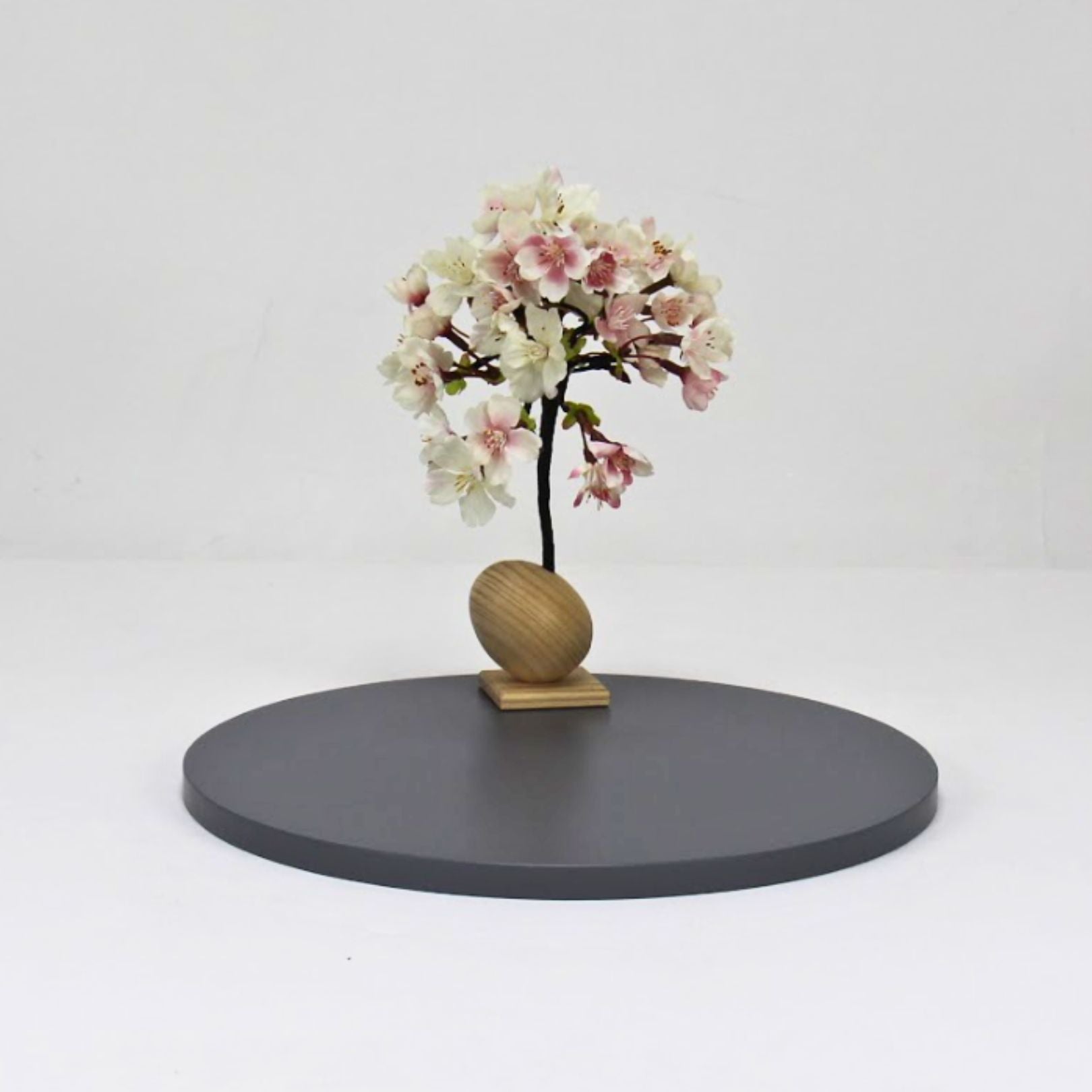 雛人形セット 藍染 | 桜柄 | 丸型グレー台 | 工房 縫nui