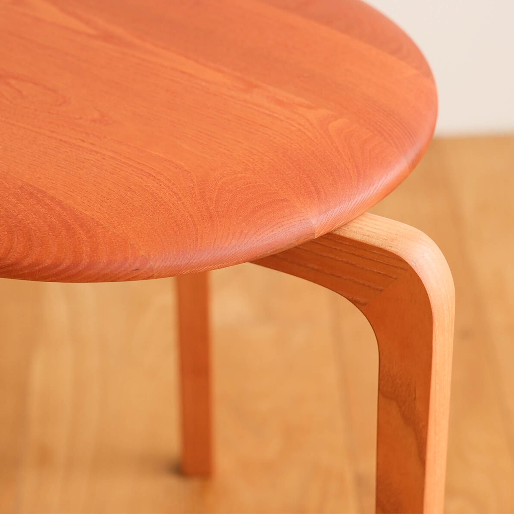 木工家具 スツール | LISCIO Stool | 柿渋染 | DENTO