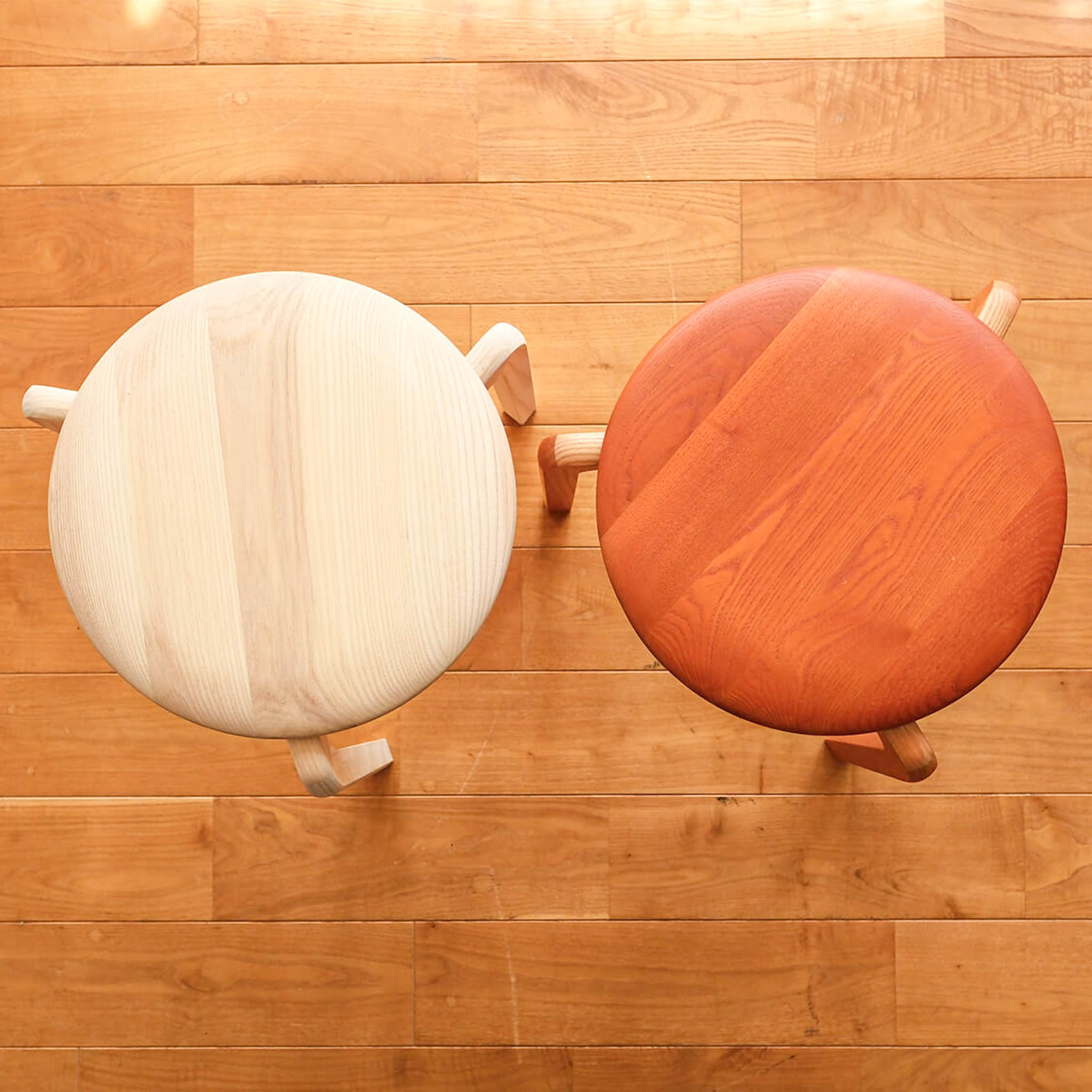 木工家具 スツール | LISCIO Stool | 柿渋染 | DENTO