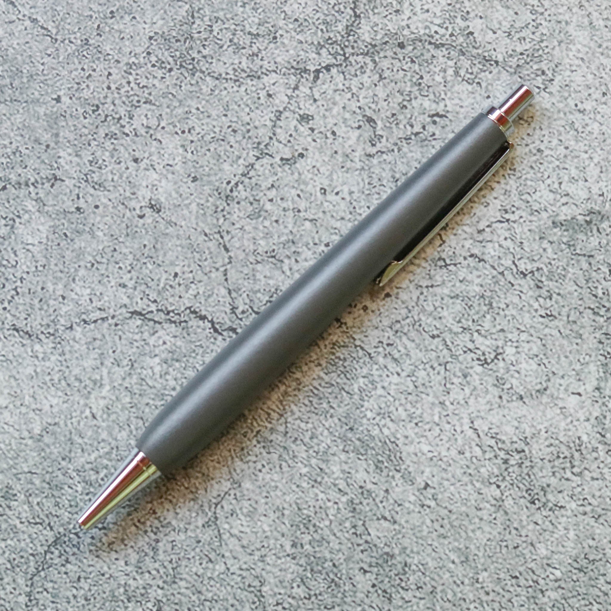 漆 ボールペン | NIVI PEN | 鼠空 | 辻田漆店