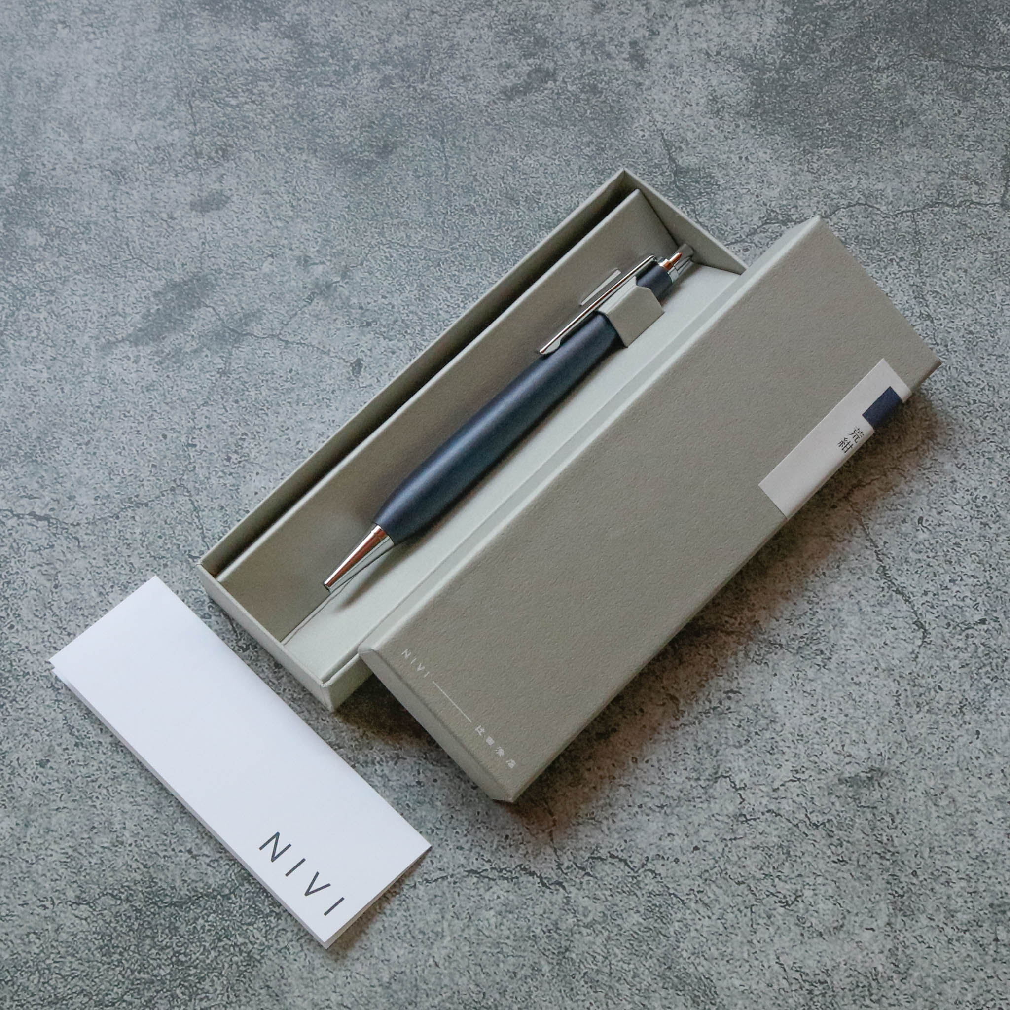 漆 ボールペン | NIVI PEN | 荒紺 | 辻田漆店