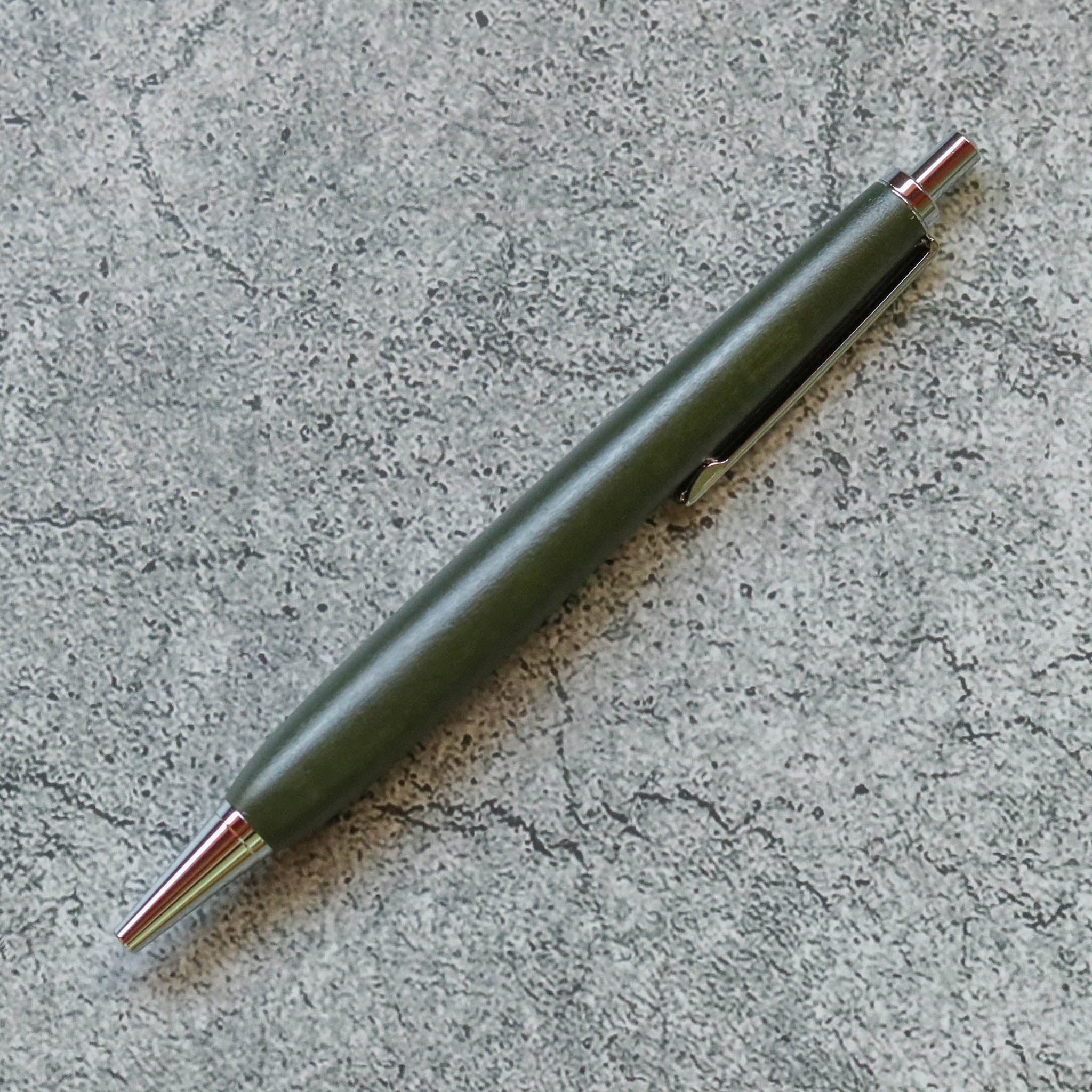 漆 ボールペン | NIVI PEN | 深緑 | 辻田漆店