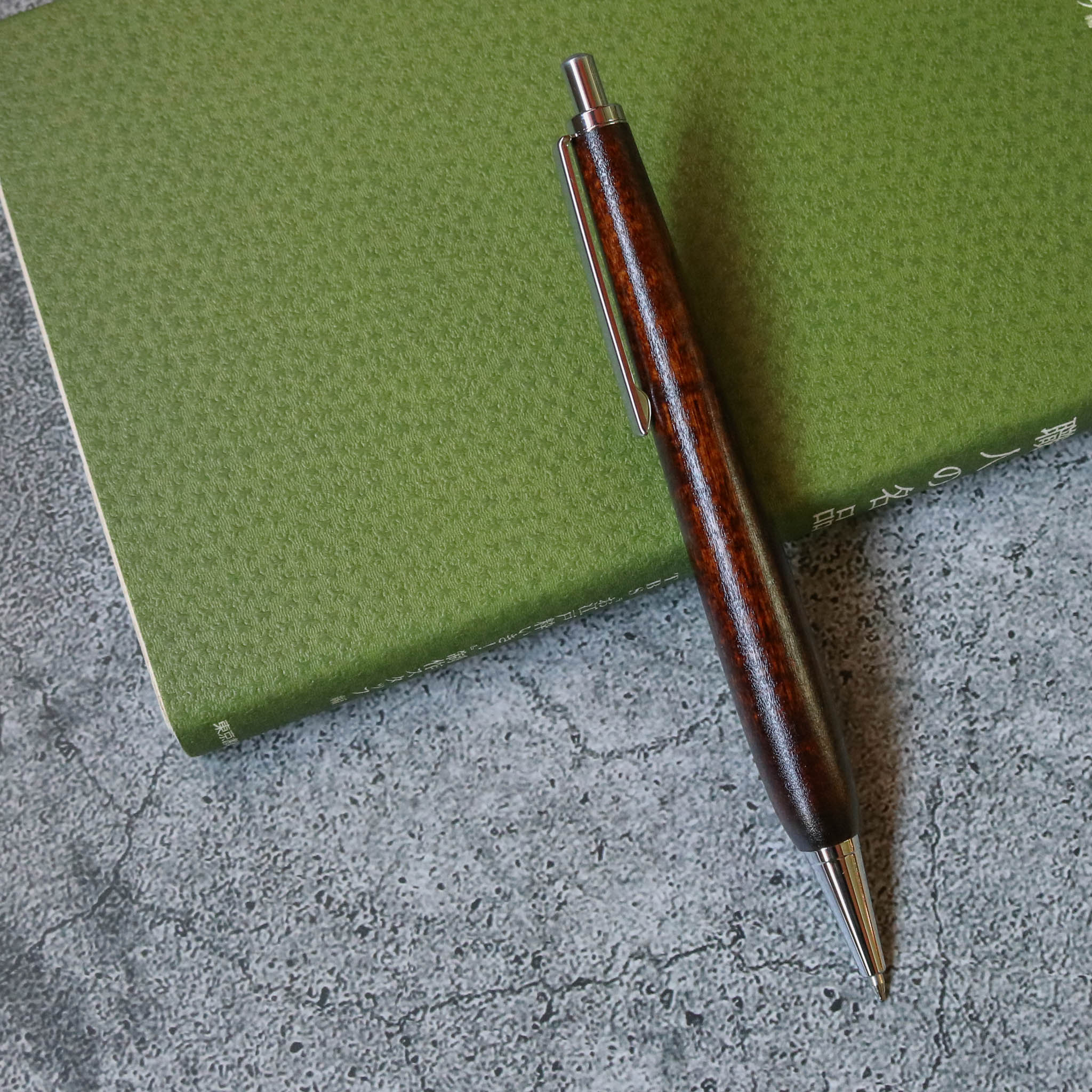 漆 ボールペン | NIVI PEN | 生漆 | 辻田漆店