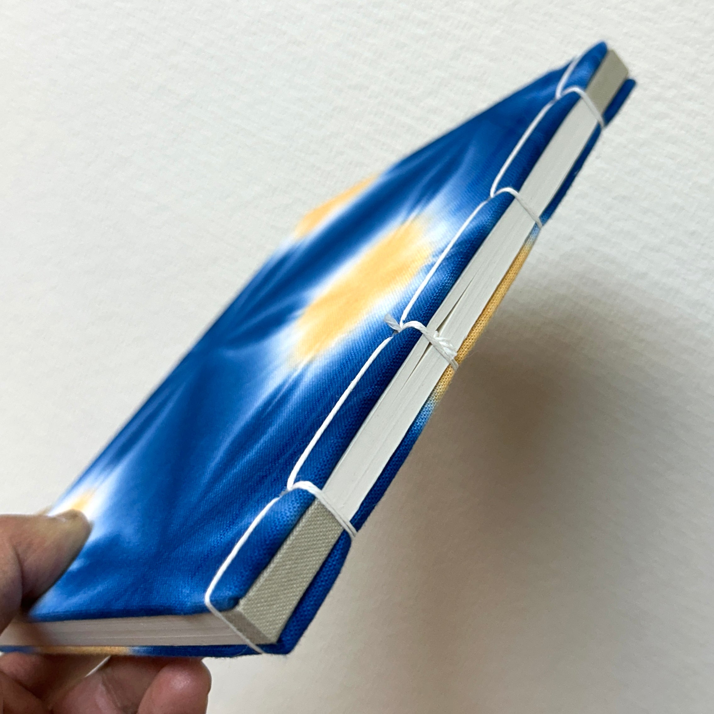 和綴じ本 | 有松絞り・美濃和紙 | 藍/橙 | 御朱印帳 | 和綴じ堂