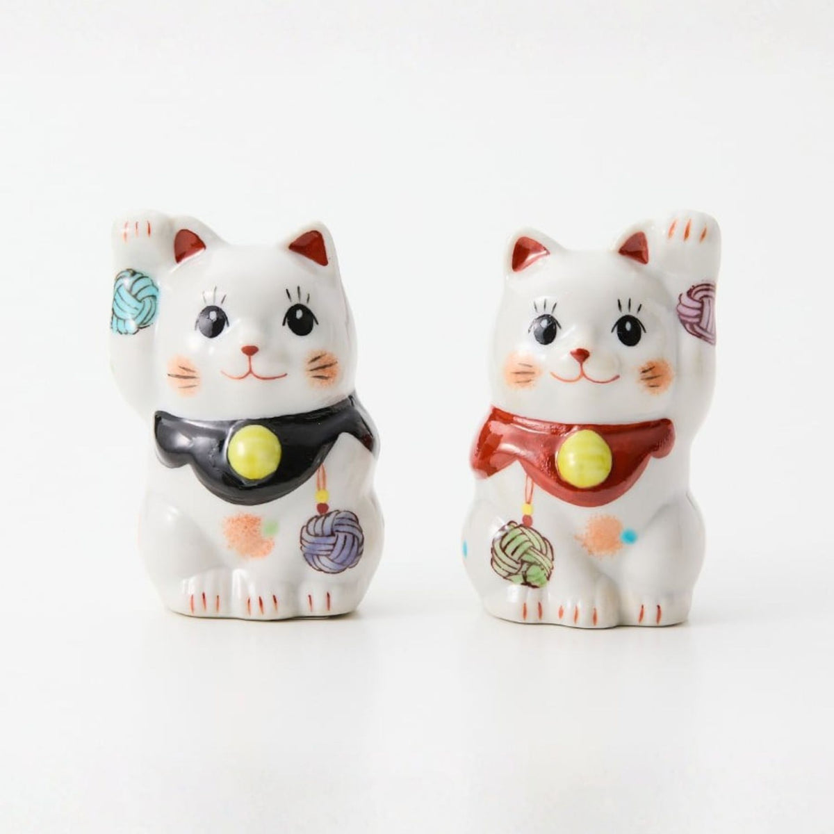 九谷焼 置物 | ミニ招き猫 水引-結- ペアセット | 赤/黒 | 虚空蔵窯