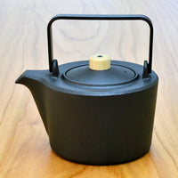 山形鋳物 ケトル | いものケトルM 1.4L | 鉄ハンドル | 鋳心ノ工房